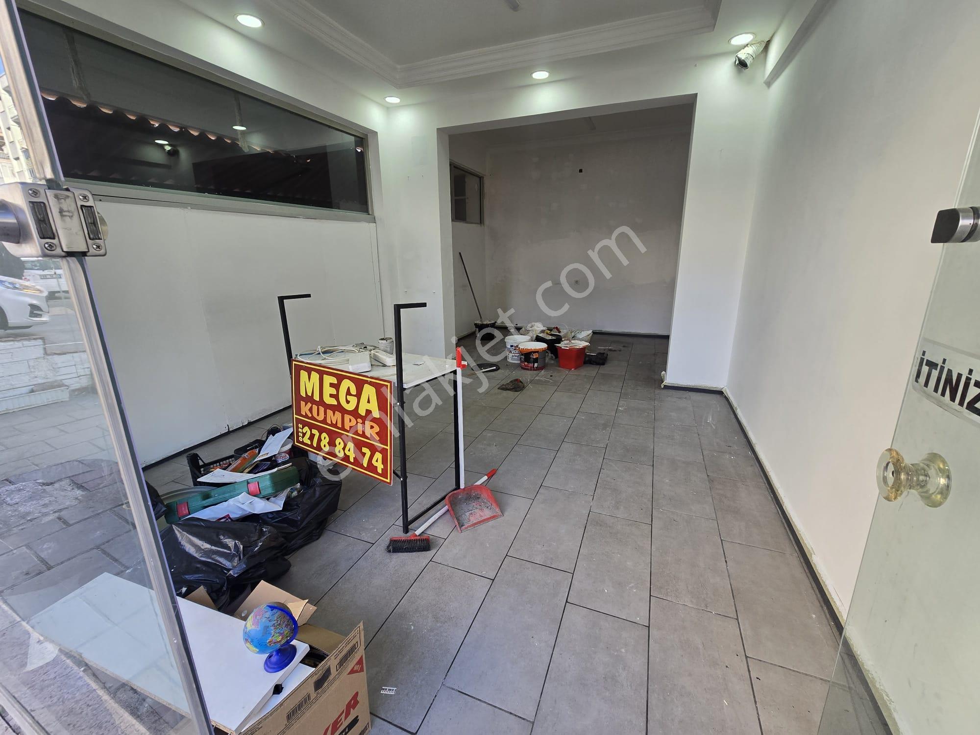 Balçovada Sakarya Caddesi Üzeri İşlek Konumda Kiralık Dükkan - Görsel 25