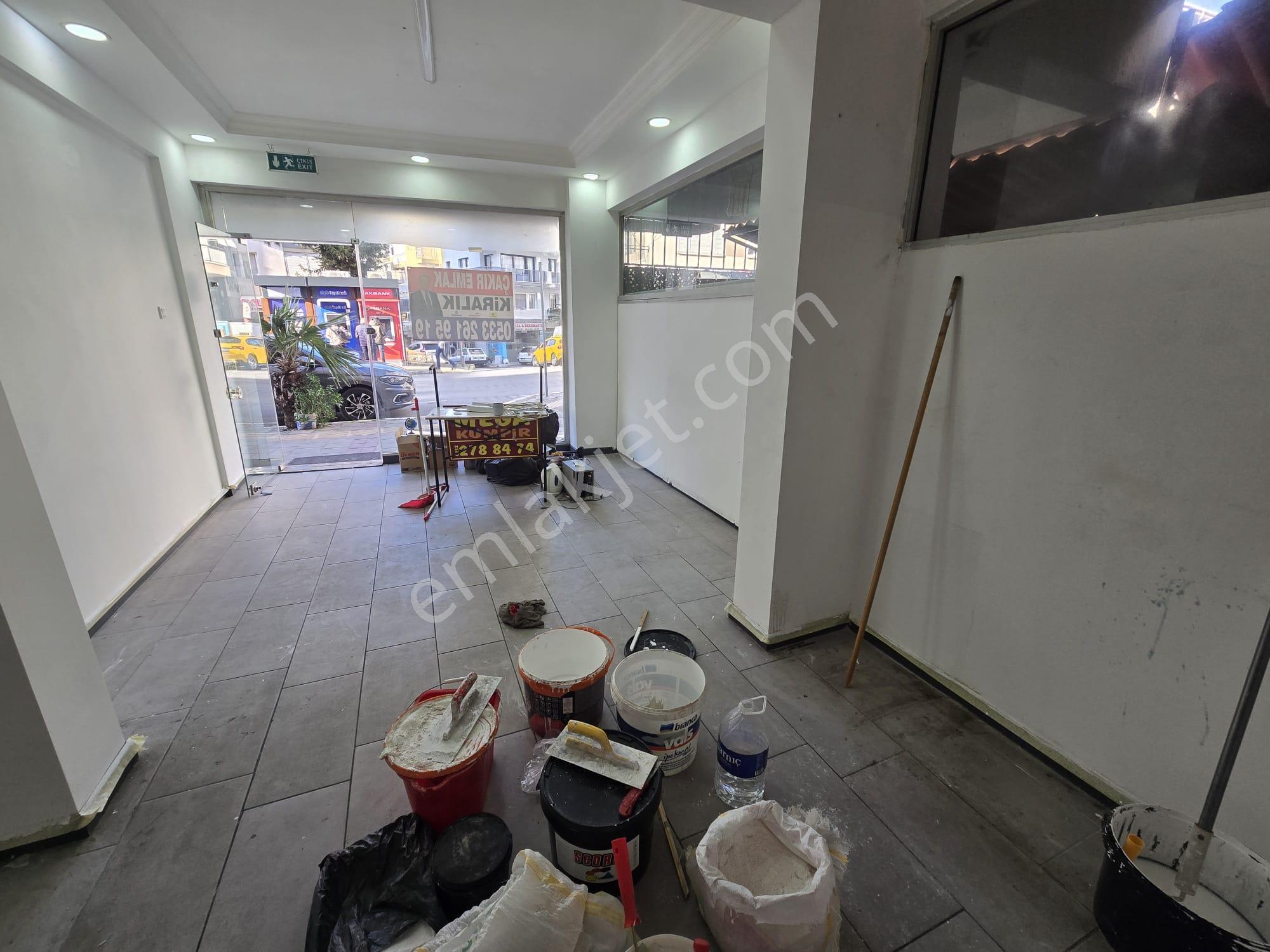 Balçovada Sakarya Caddesi Üzeri İşlek Konumda Kiralık Dükkan - Görsel 4