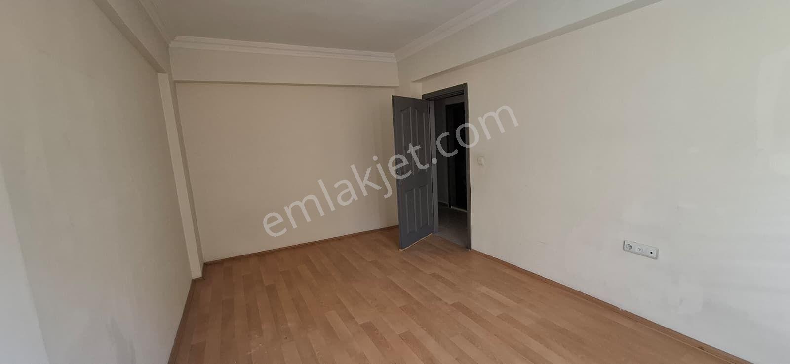 Eslem Gayrimenkulden Emek Mahallesinde 3+1 Geniş Daire - Görsel 8