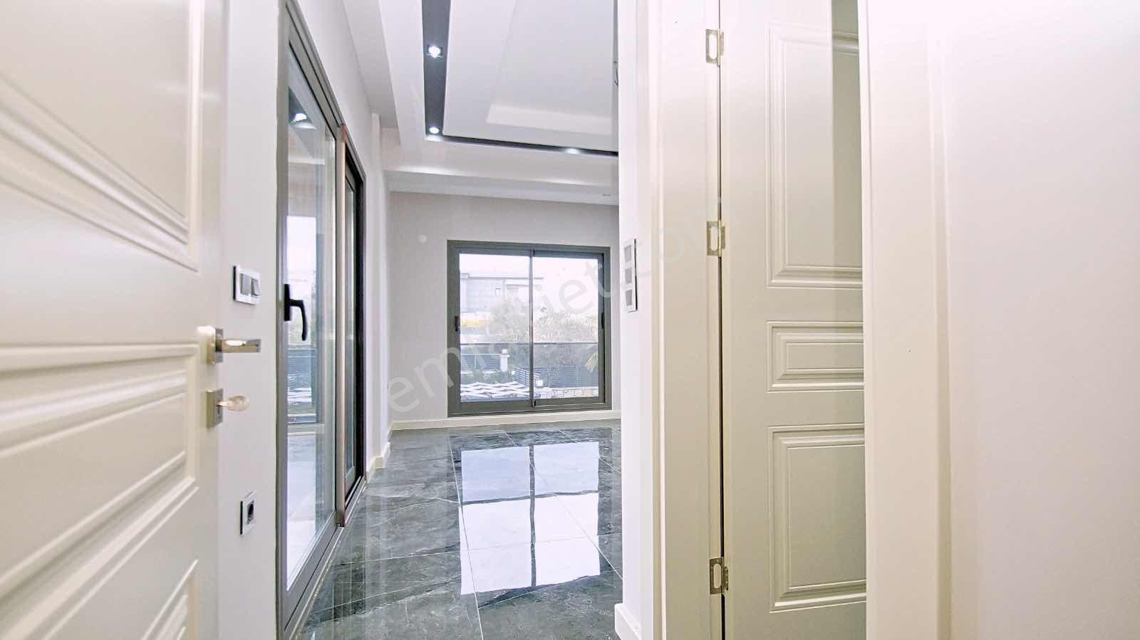 Monami'den Havuzlu Müstakil Villa 430 M2 Arsa İcersinde - Görsel 38