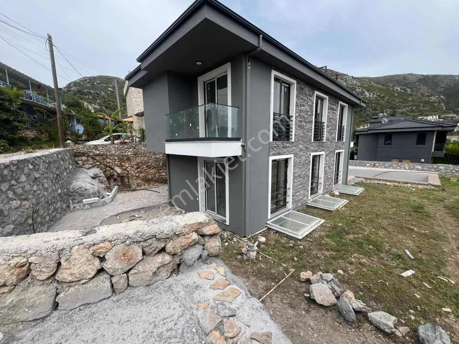 Marmaris Söğüt'te Panoramik Deniz Manzaralı 4+1 Villa