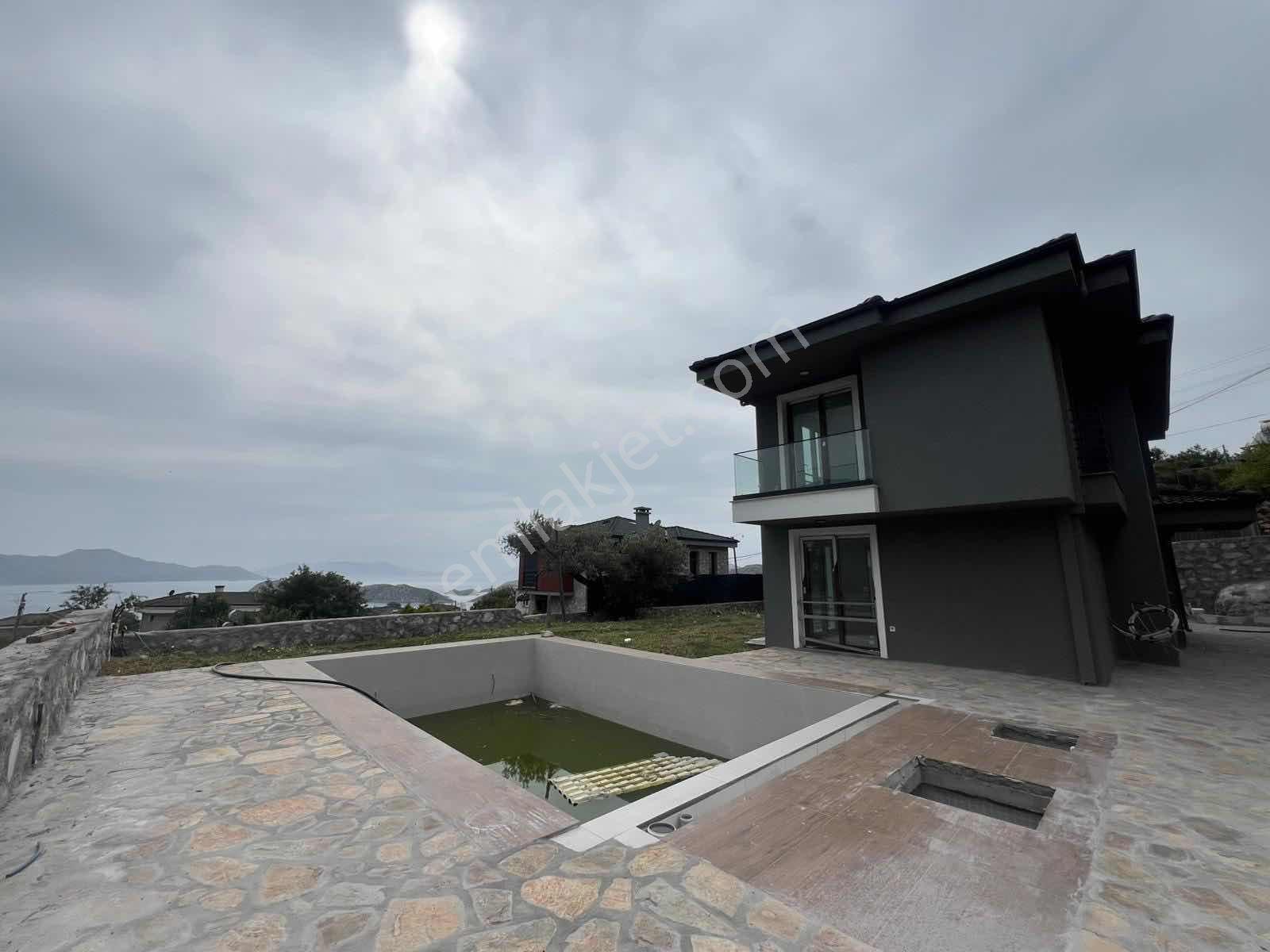 Marmaris Söğüt'te Panoramik Deniz Manzaralı 4+1 Villa - Görsel 20