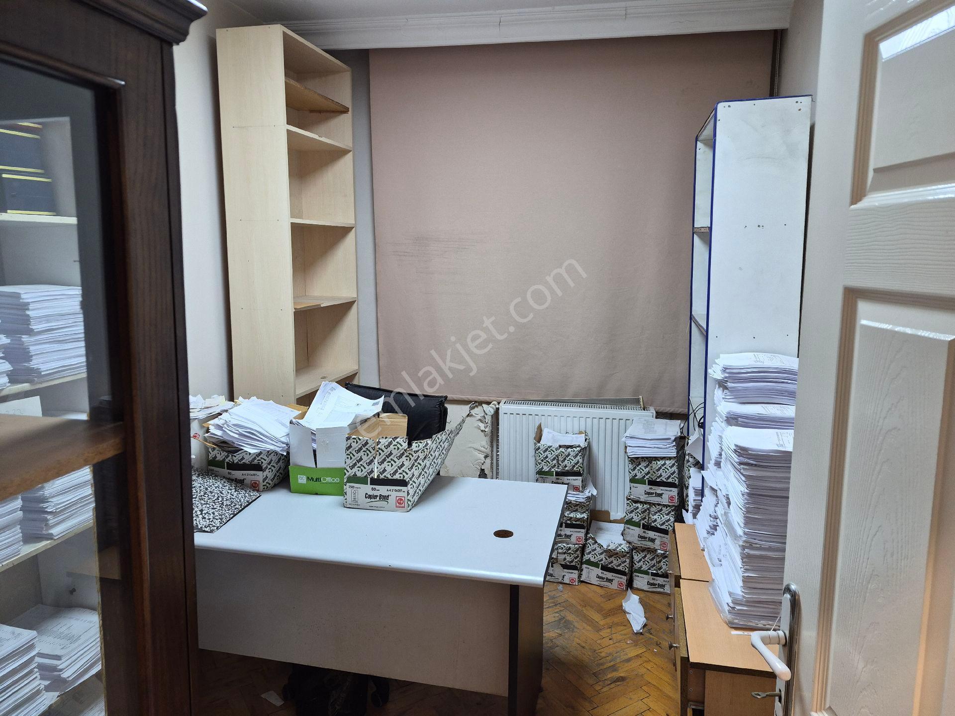 ​🏢 Demirtaşpaşa Metro Yakını 130 M² | Geniş Balkonlu 3+1 Ofis & Home Office - Görsel 9