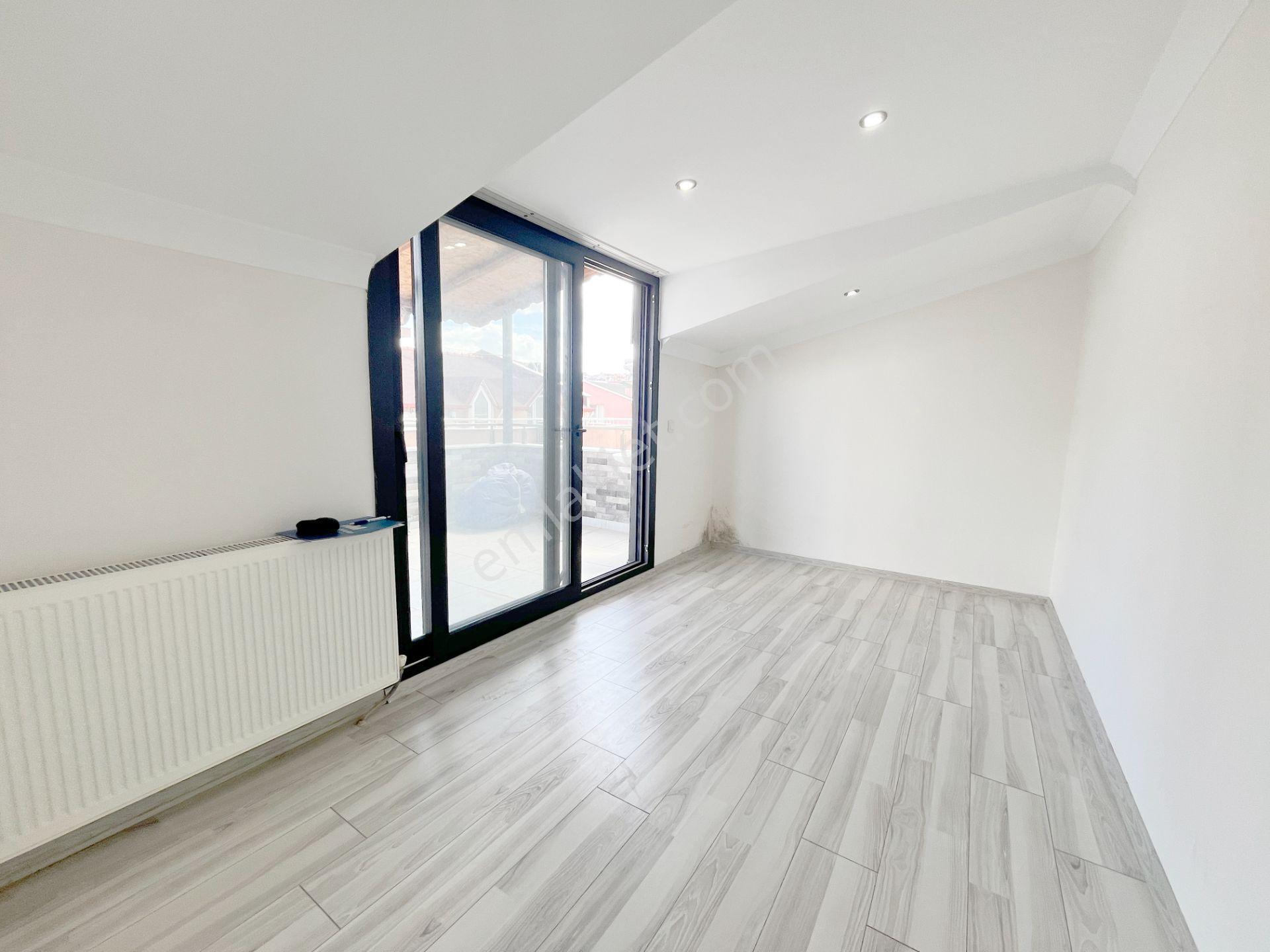 Dikili Merkez De Geniş Teraslı Satılık 4+1 Dubleks Daire - Görsel 21