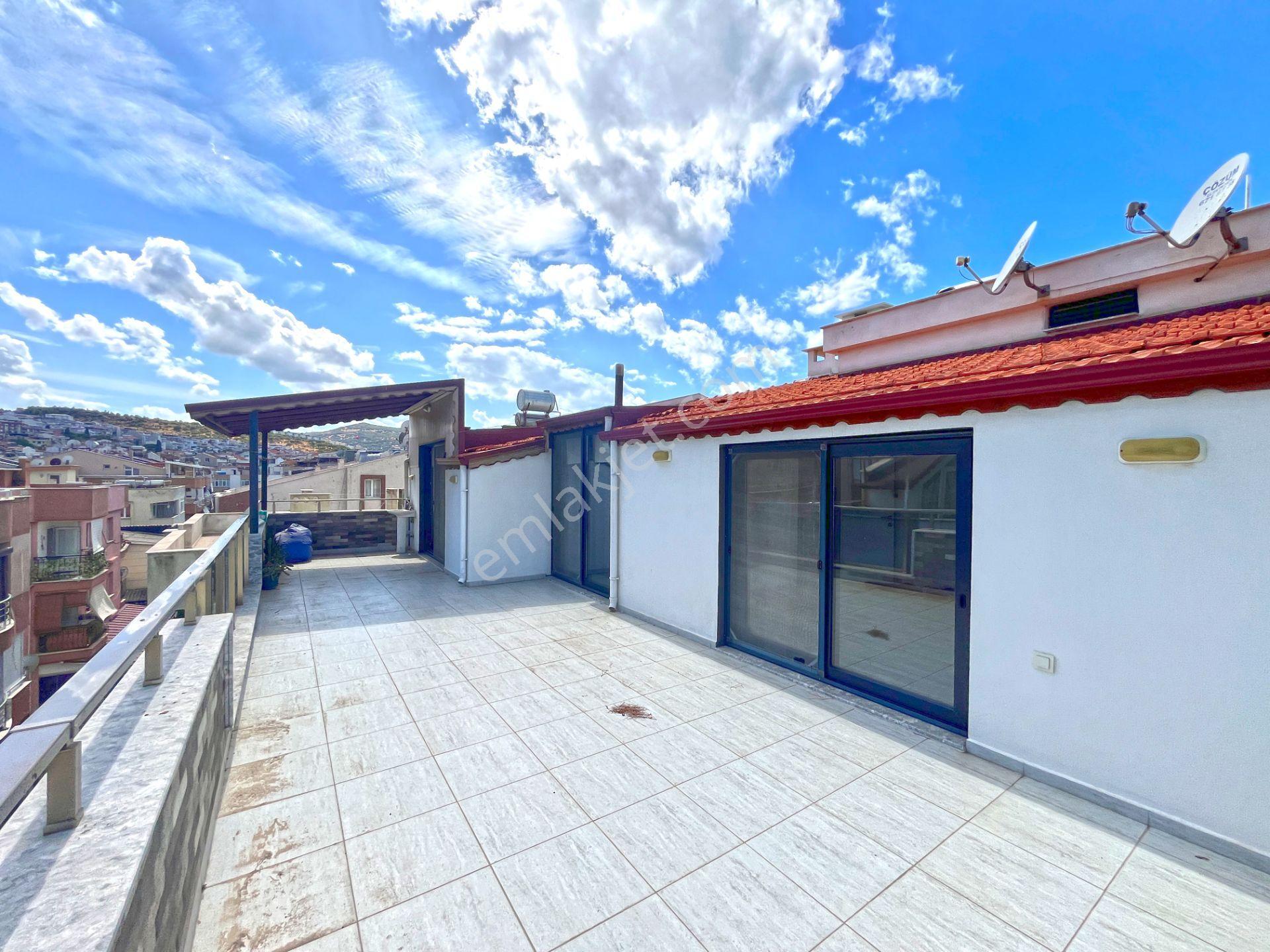 Dikili Merkez De Geniş Teraslı Satılık 4+1 Dubleks Daire - Görsel 27