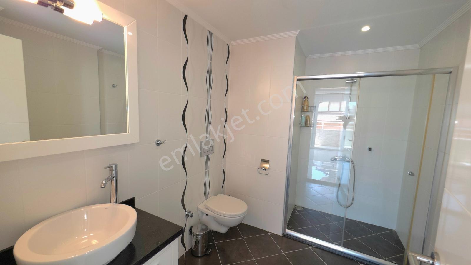 Alanya Oba'da Denize 300 Mt Mesafede, Satılık 3+1 Dublex Daire - Görsel 29