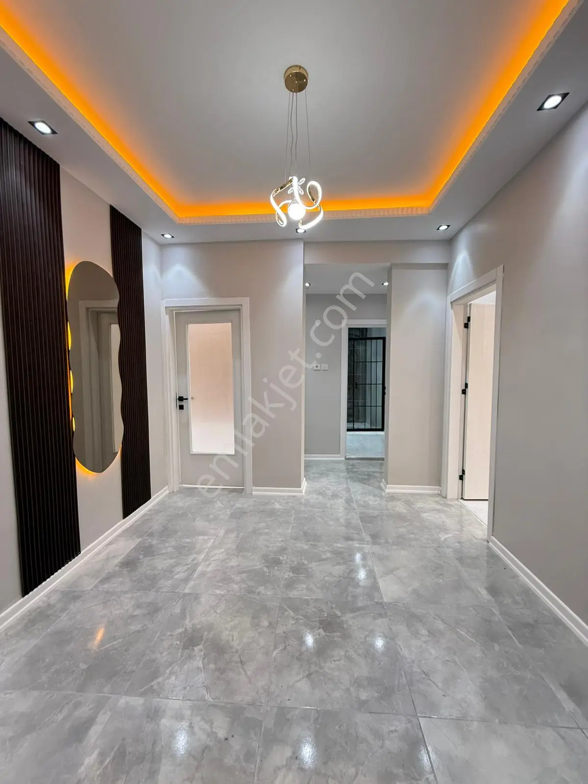 Bahçeşehire Komşu Yatırıma&oturuma Uygun 3+1 Satılık Daire