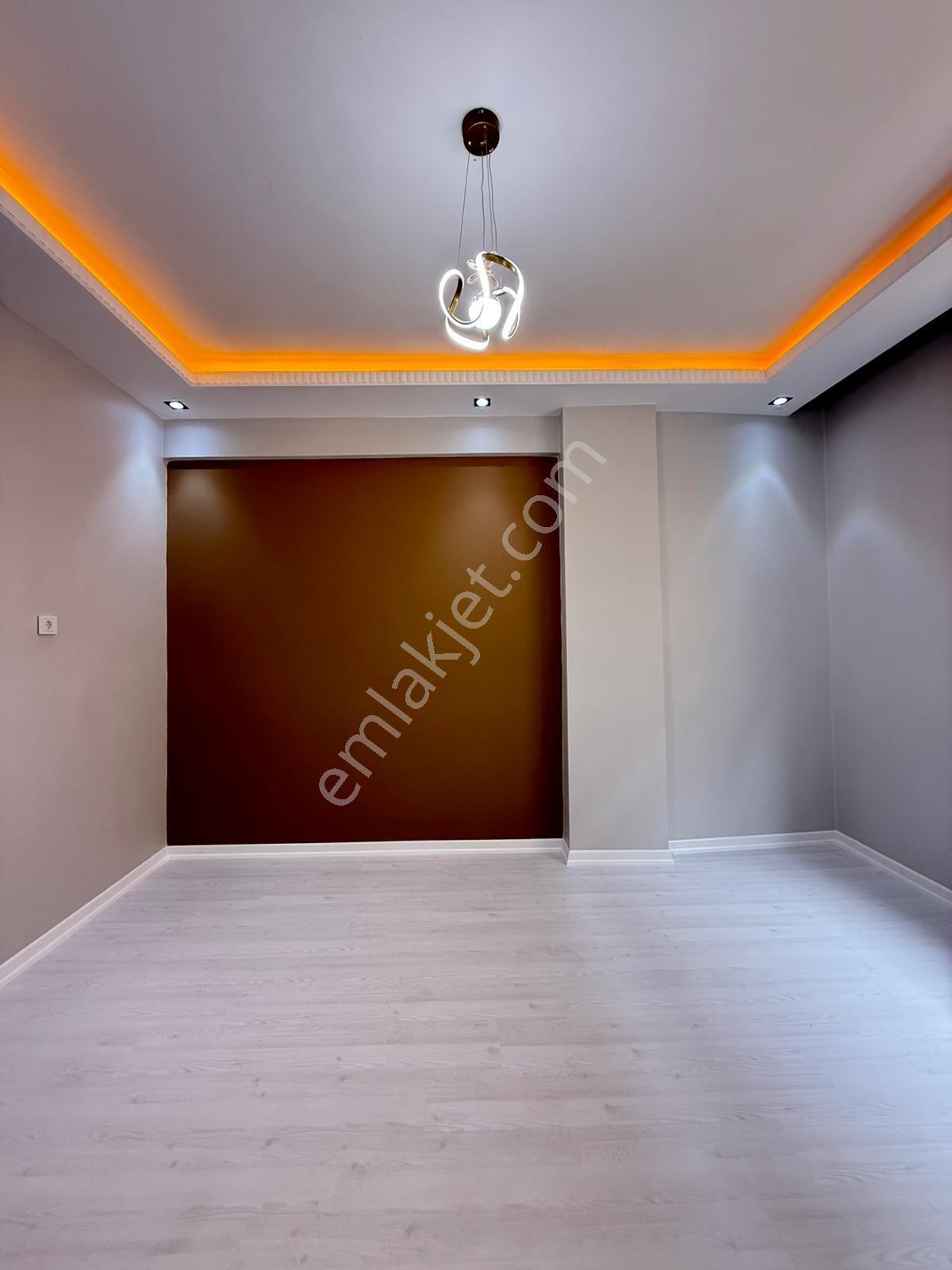 Bahçeşehire Komşu Yatırıma&oturuma Uygun 3+1 Satılık Daire - Görsel 13
