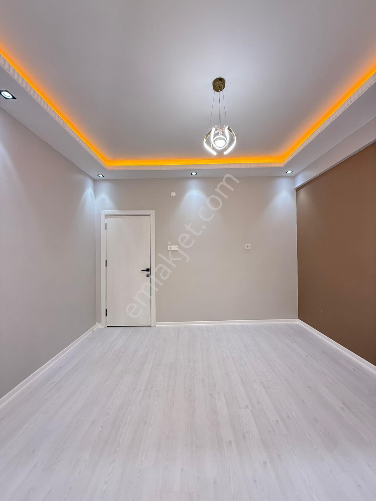 Bahçeşehire Komşu Yatırıma&oturuma Uygun 3+1 Satılık Daire - Görsel 10