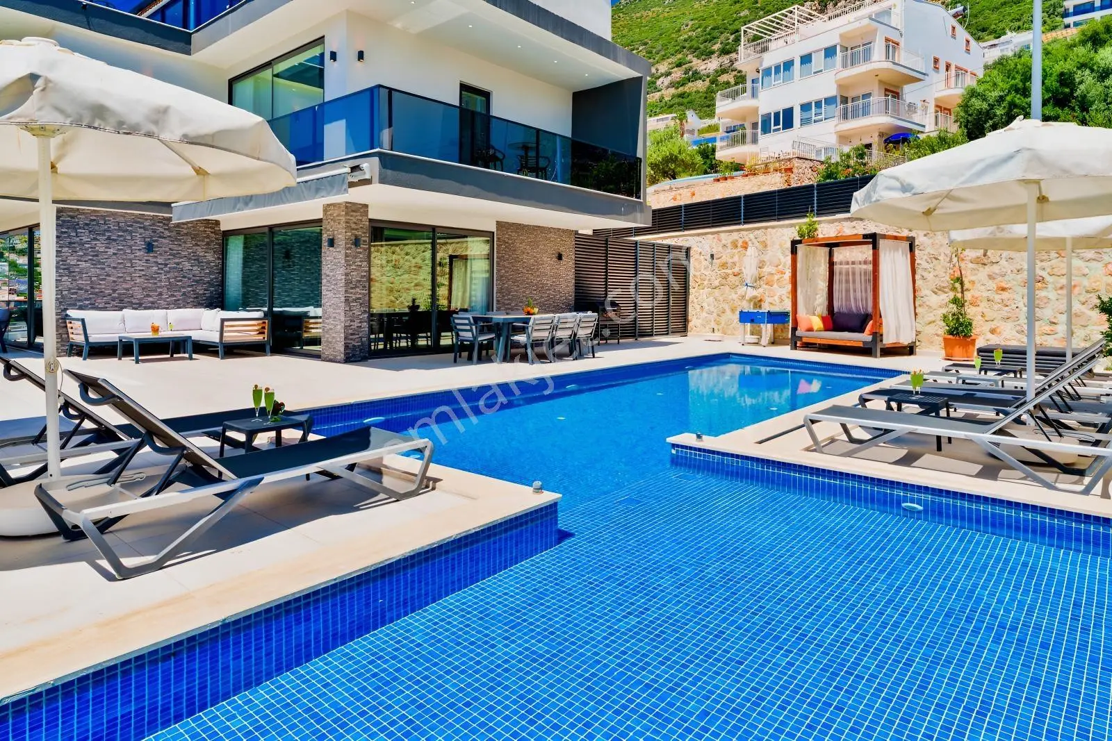 Kalkan Kızıltaşta Deniz Manzaralı Lüks Villa - Görsel 5