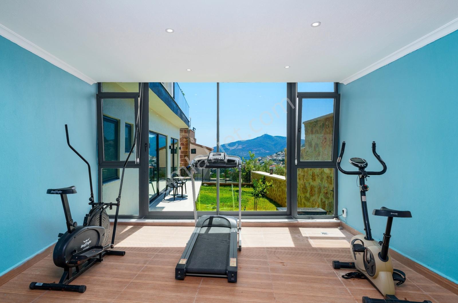 Kalkan Kızıltaşta Deniz Manzaralı Lüks Villa - Görsel 20