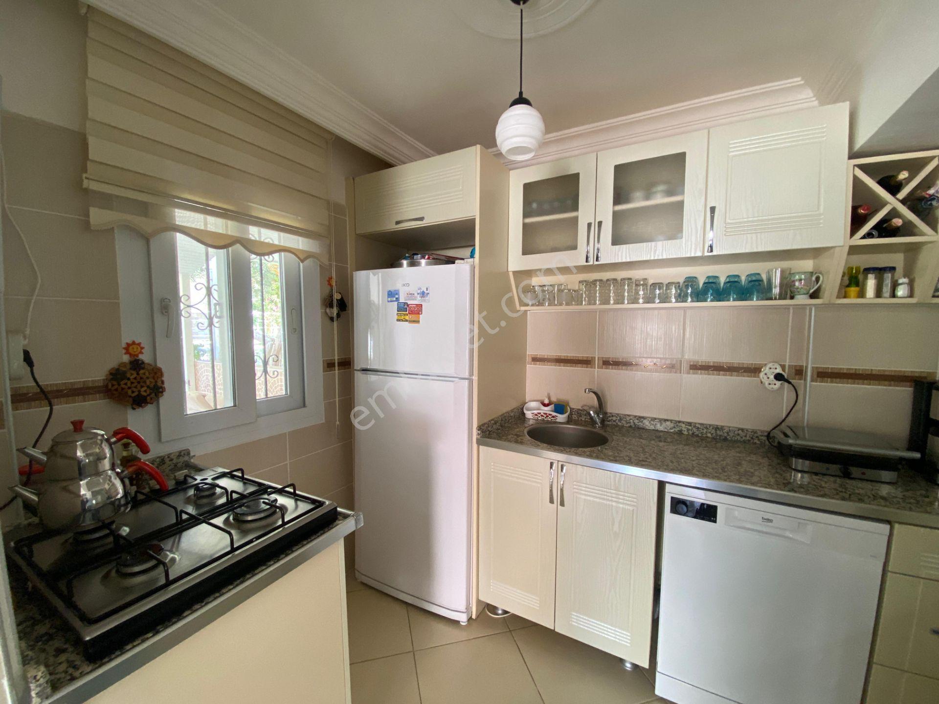 Denize Sadece 400m 4+1 Triblex Villa Otoparklı Alışveriş Noktalarına 150/200m - Görsel 18