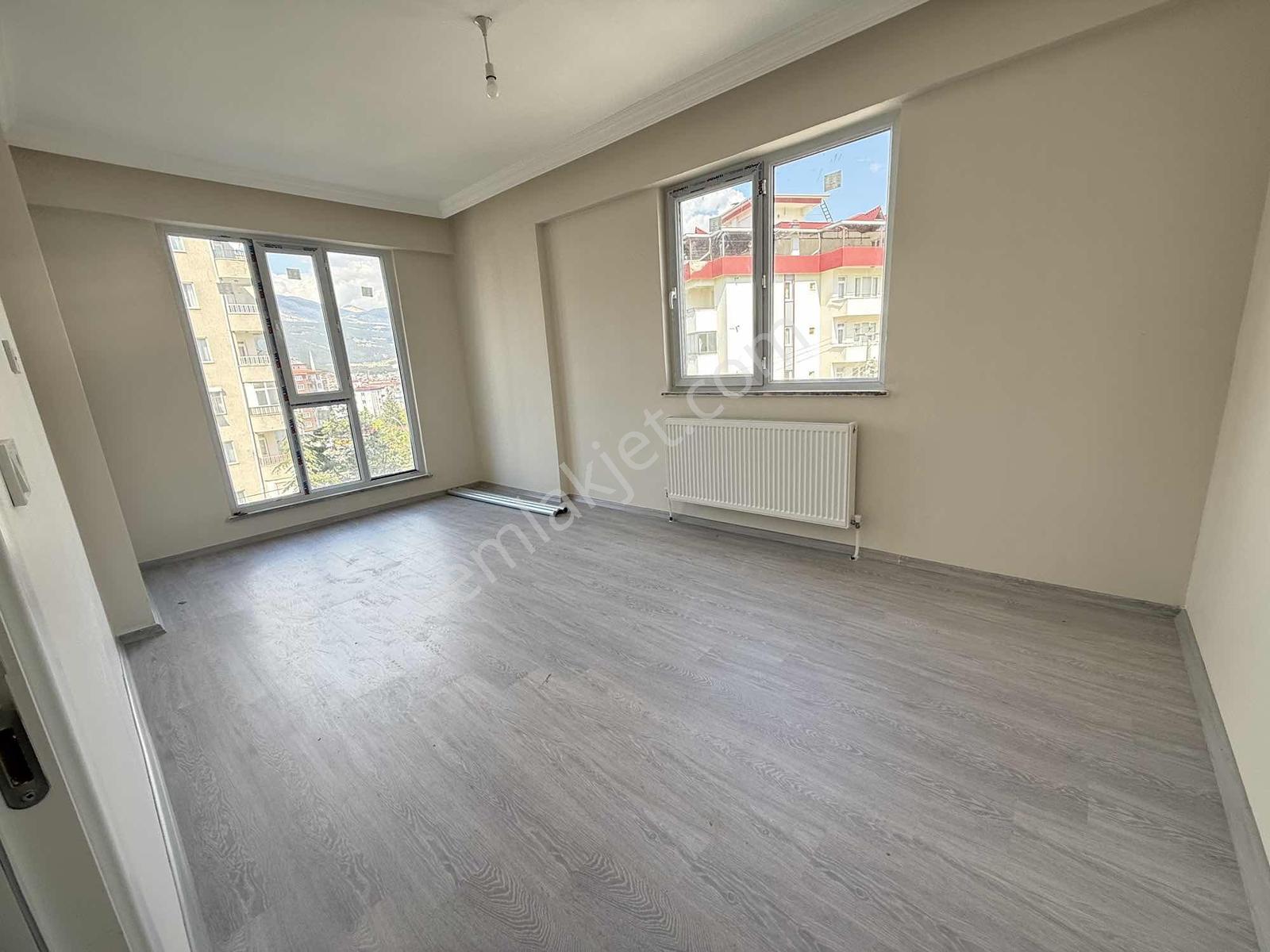 Çetin Gayrimenkulden Nfk&sosyete Pazarı Civarı Satılık Sıfır 3+1 - Görsel 15