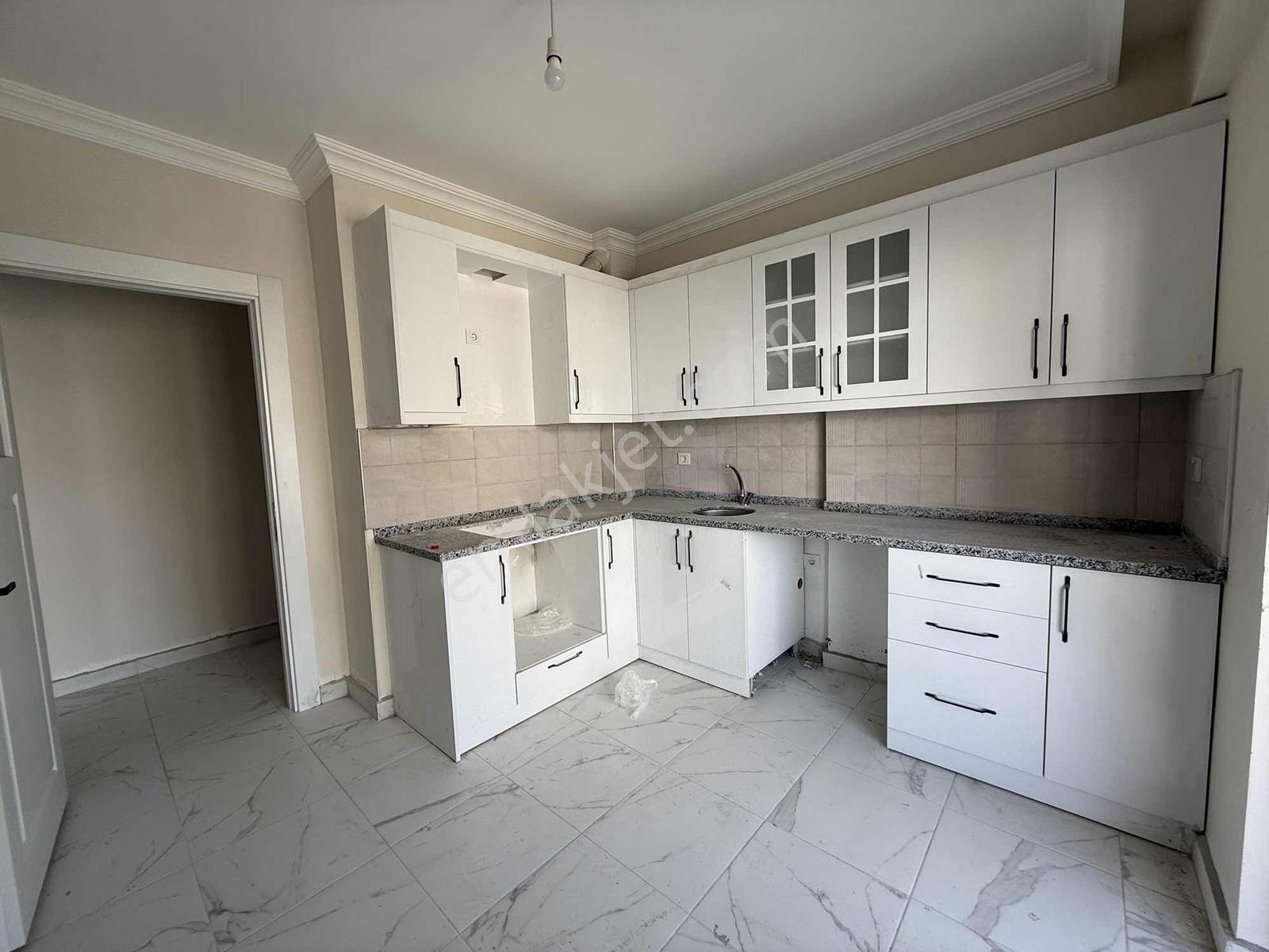 Çetin Gayrimenkulden Nfk&sosyete Pazarı Civarı Satılık Sıfır 3+1 - Görsel 2