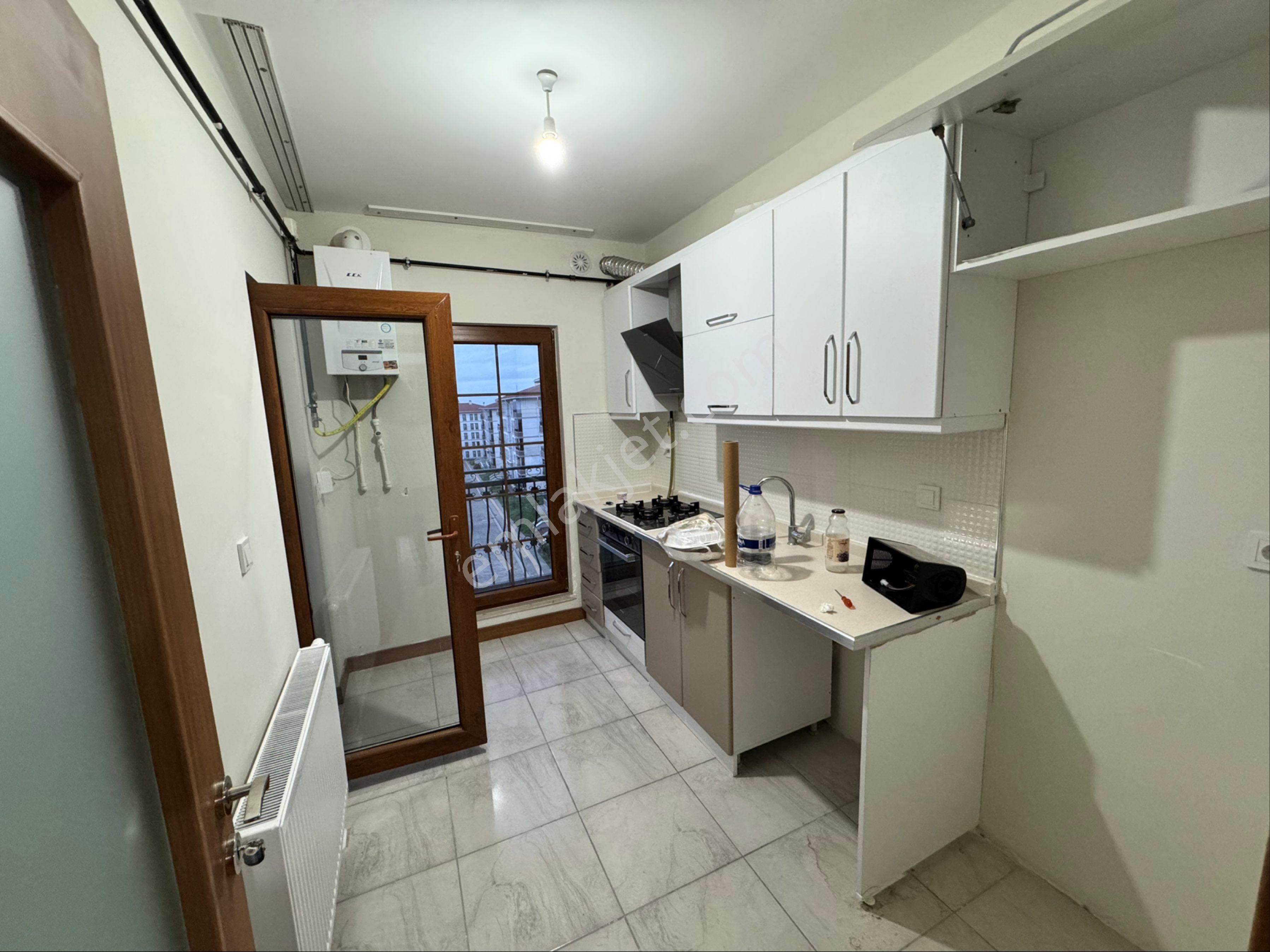Global'den Yeni Tokiler'de Arakat Öncephe Cam Balkon 2+1 Kiralık - Görsel 6