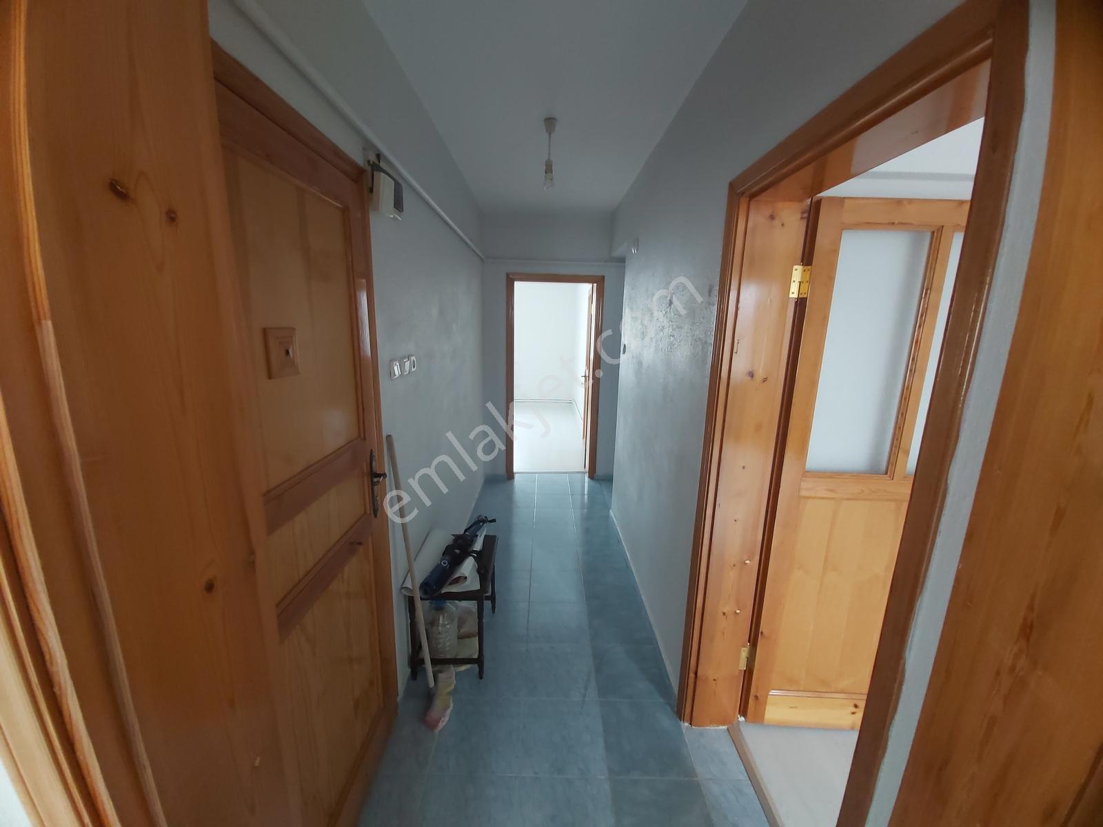 2+1 125 Metre Net Kullanım Alanı Balkonlu Ferah Daire - Görsel 16