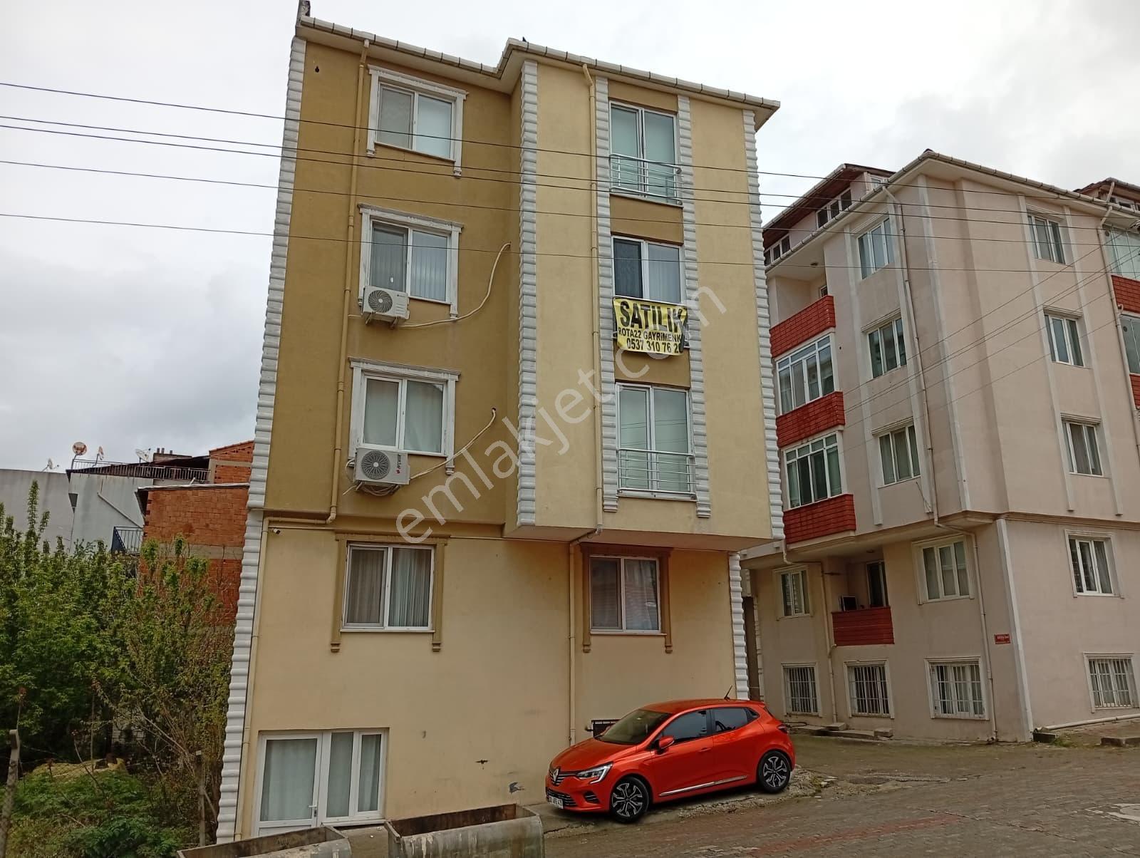 Kıyıkta Caddeye Yakın, Masrafsız, Ara Kat 2+1 Daire
