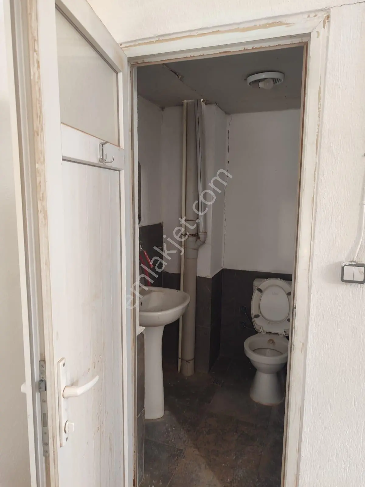 Kaan Emlaktan Hesaplı Kullanışlı Kiralık Hol Fabrika Depo - Görsel 5