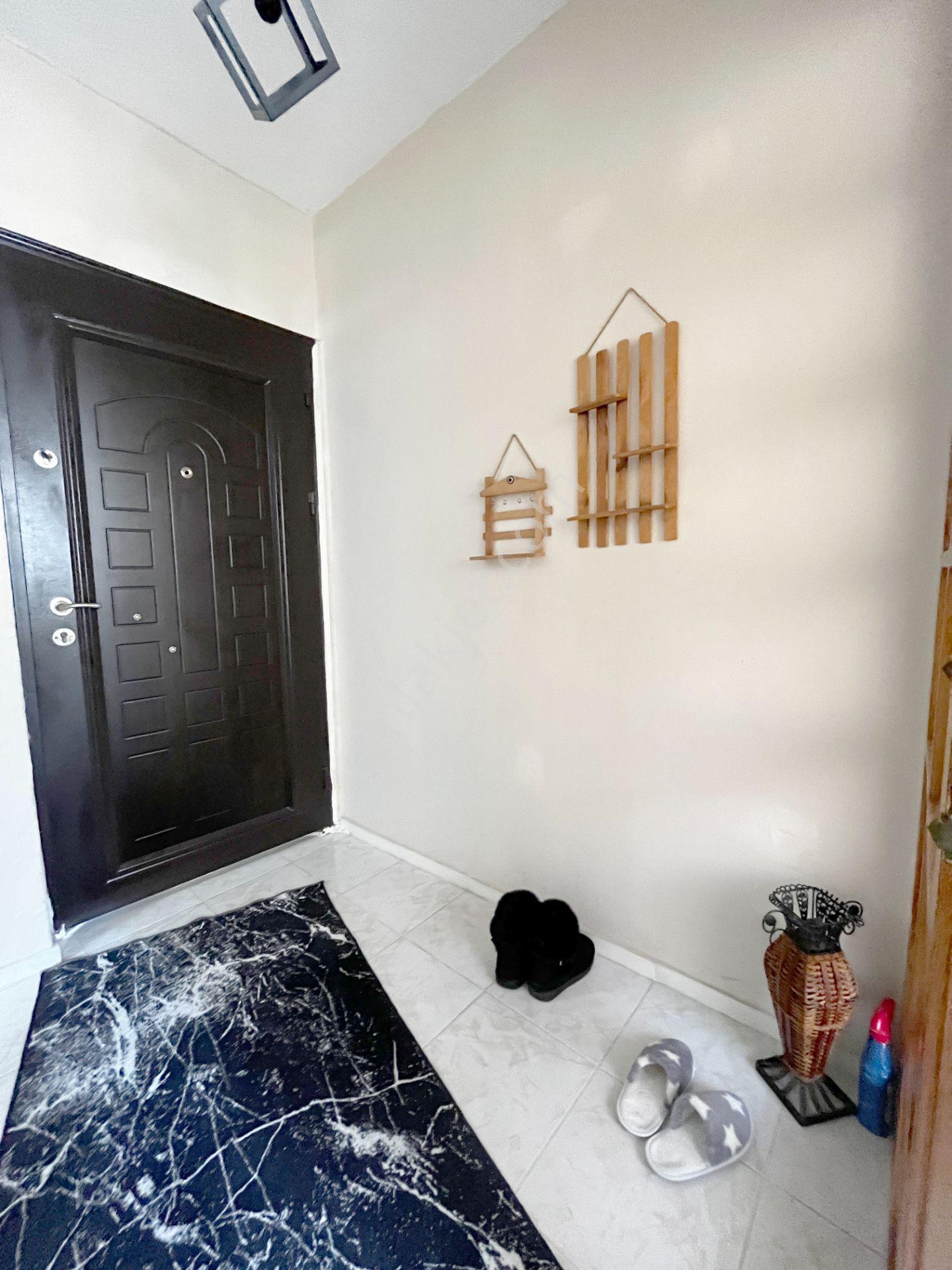 Kuşadası Merkezde Yatırımlık Satılık 4+1 Geniş Daire - Görsel 18