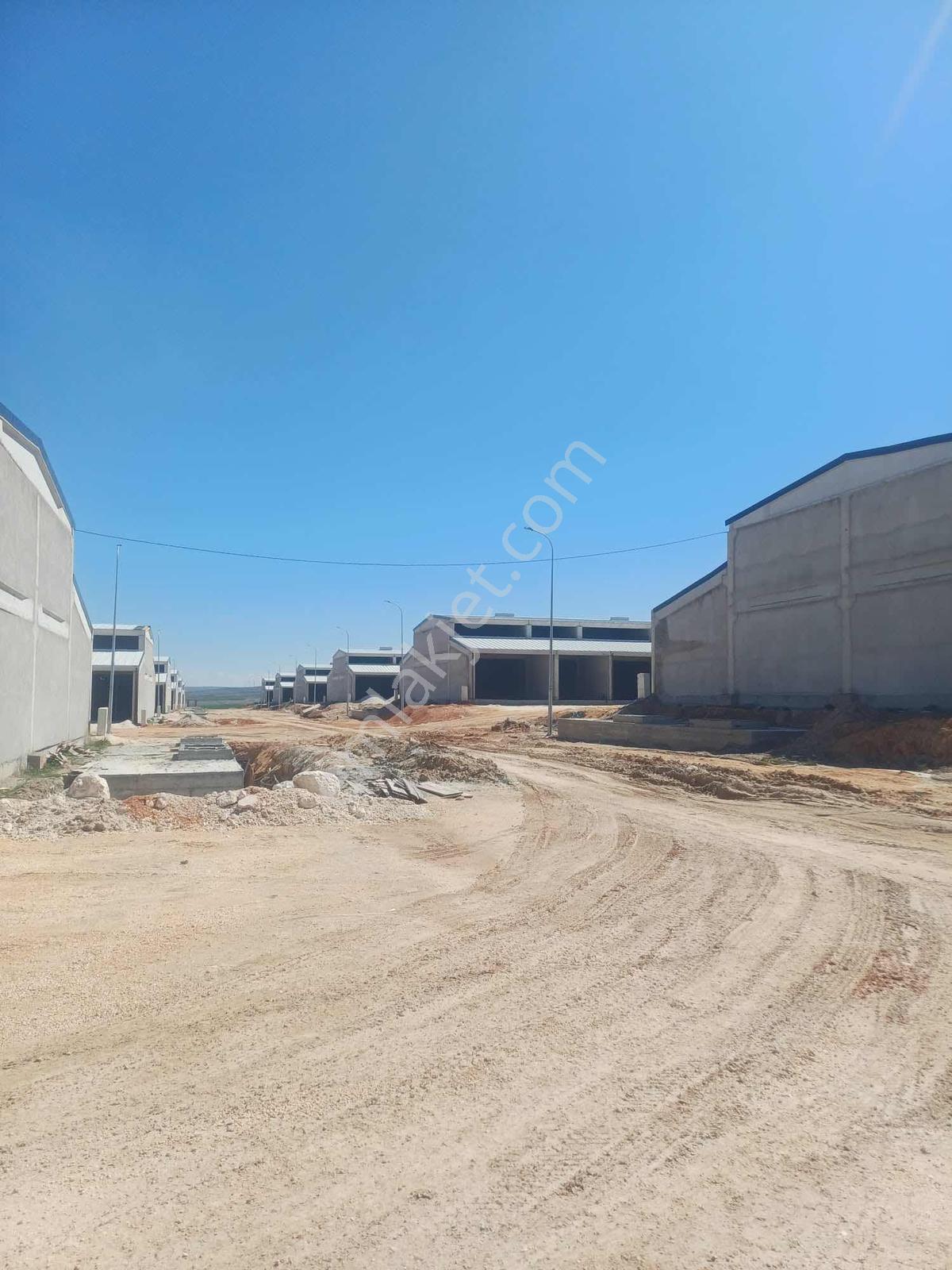 Özbey'den Yunusemre Yapı Kooperatifi 2 Adet 120 M² Lik Dükkan - Görsel 15