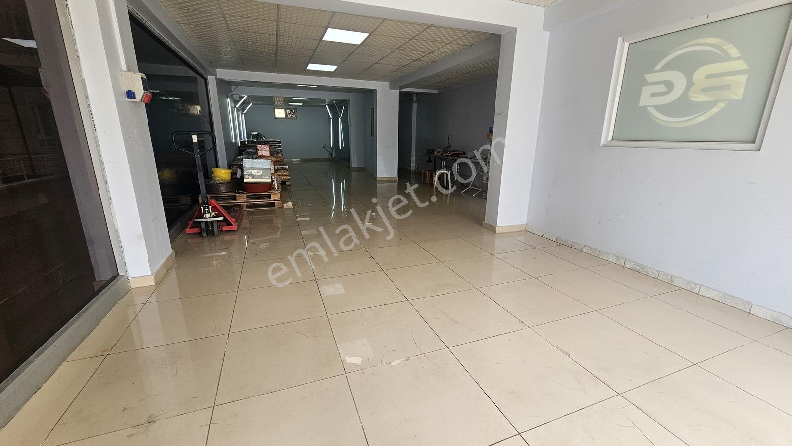Etimesgut Süvari'de 175m2 Yapılı Temiz Düz Girişli Dükkan - Görsel 3