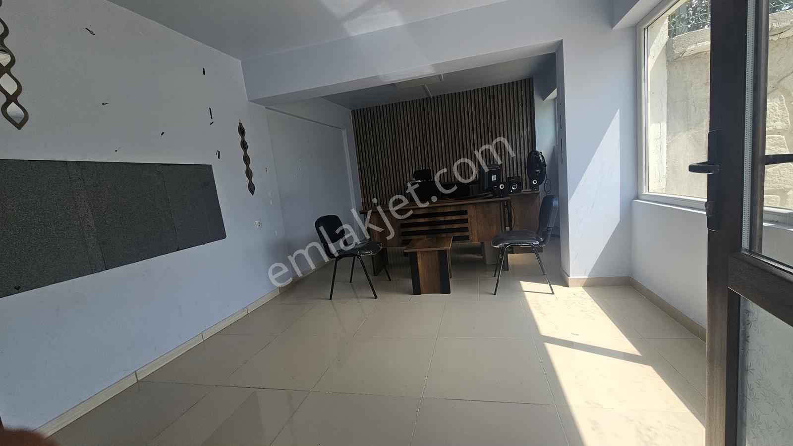 Etimesgut Süvari'de 175m2 Yapılı Temiz Düz Girişli Dükkan - Görsel 14