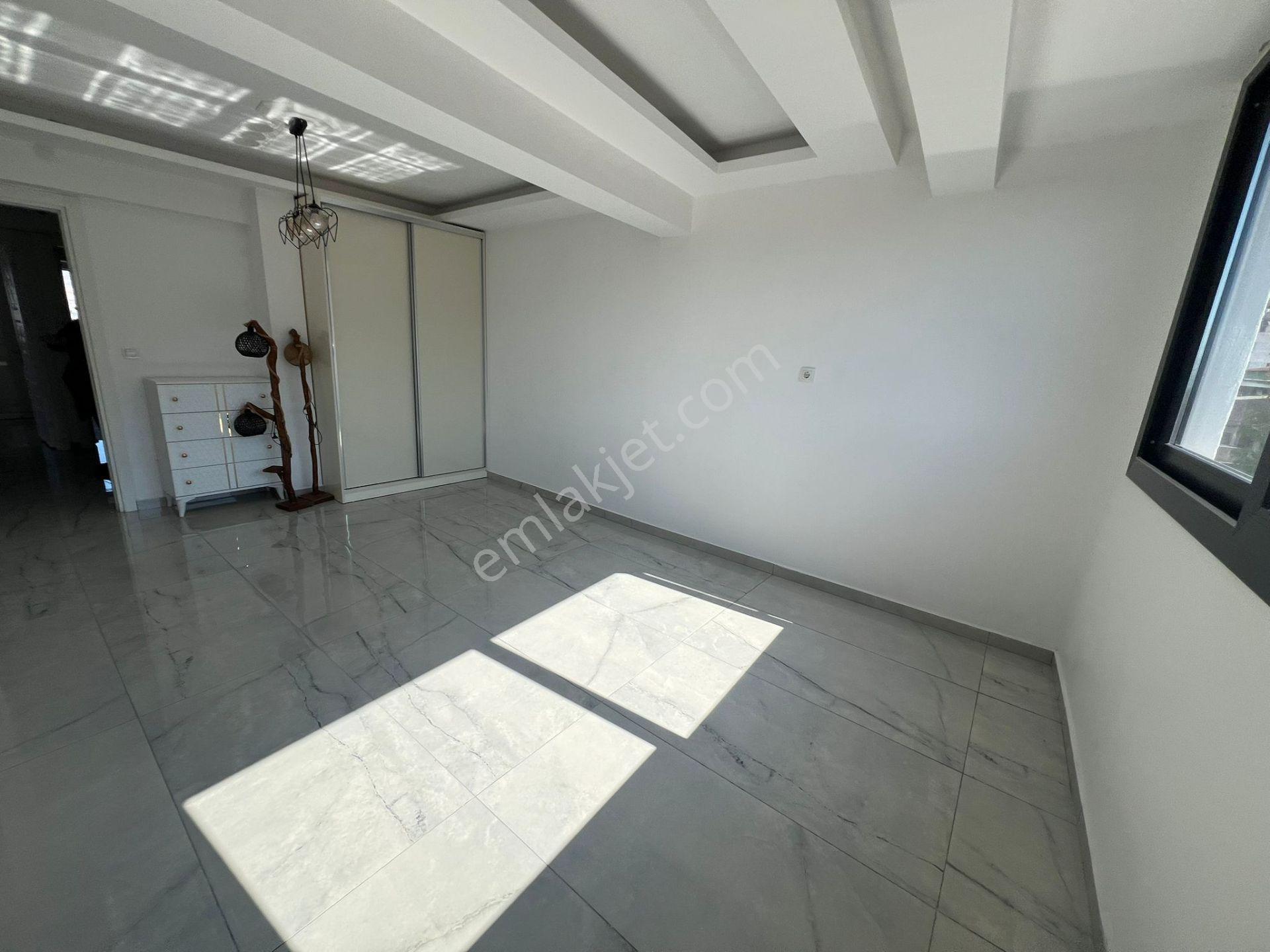 Acil Konak Agora Antik Kent Yakını 2+1 100m2 Asansörlü Deniz Manzaralı Lüx Daire - Görsel 6