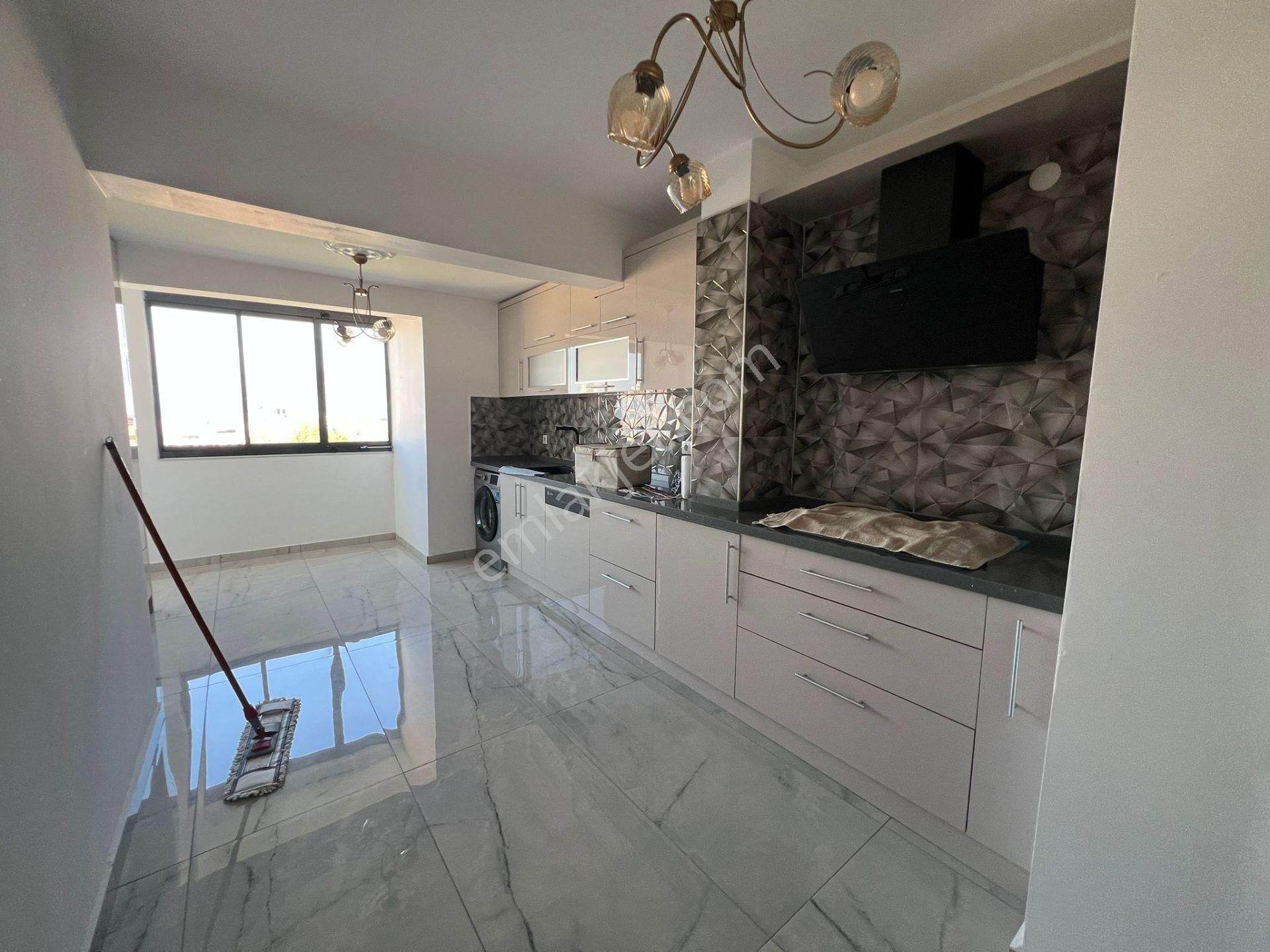 Acil Konak Agora Antik Kent Yakını 2+1 100m2 Asansörlü Deniz Manzaralı Lüx Daire - Görsel 13