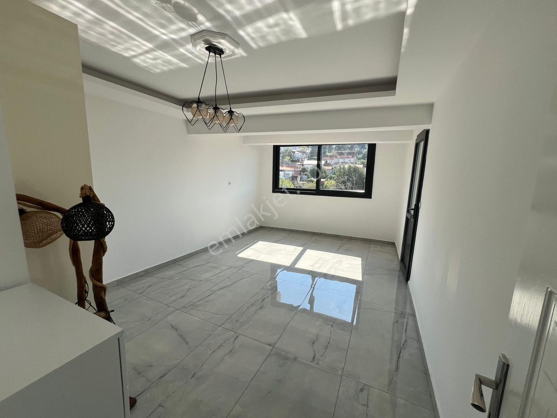 Acil Konak Agora Antik Kent Yakını 2+1 100m2 Asansörlü Deniz Manzaralı Lüx Daire - Görsel 7