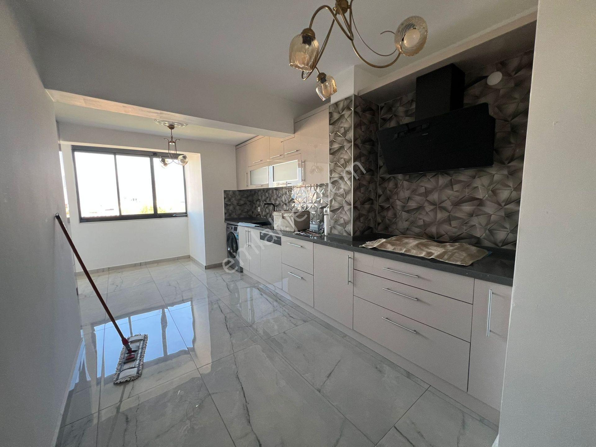 Acil Konak Agora Antik Kent Yakını 2+1 100m2 Asansörlü Deniz Manzaralı Lüx Daire - Görsel 16