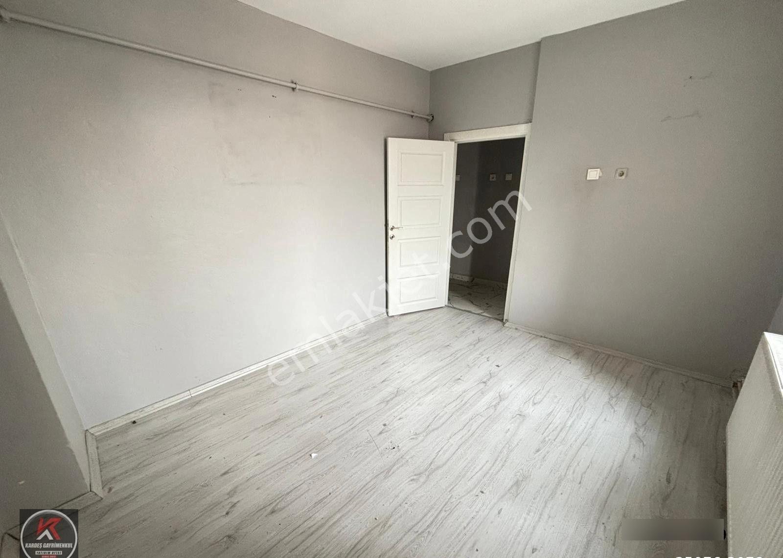 Karamürsel Merkezde – Sahile Ve Ulaşıma Yakın, Masrafsız Kiralık 2+1 Daire - Görsel 5
