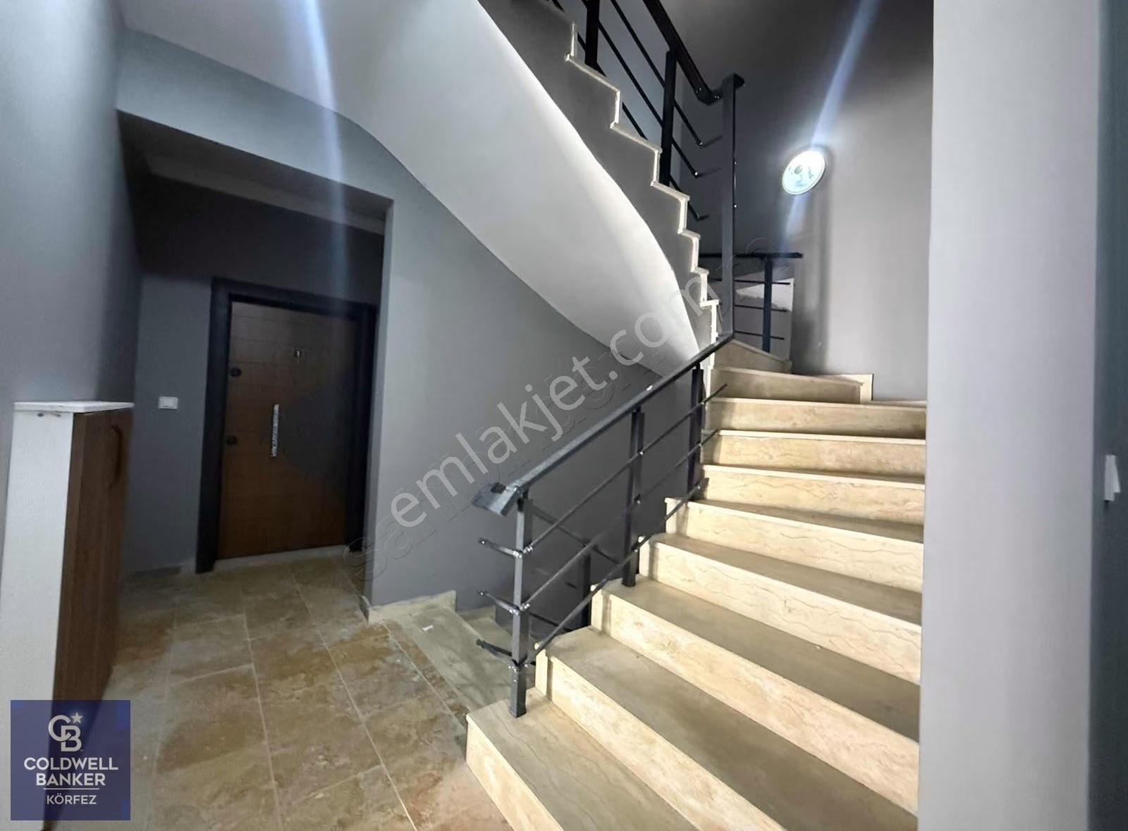 Edremit Kadıköy De Merkezi Konumda Satılık Daire - Görsel 24