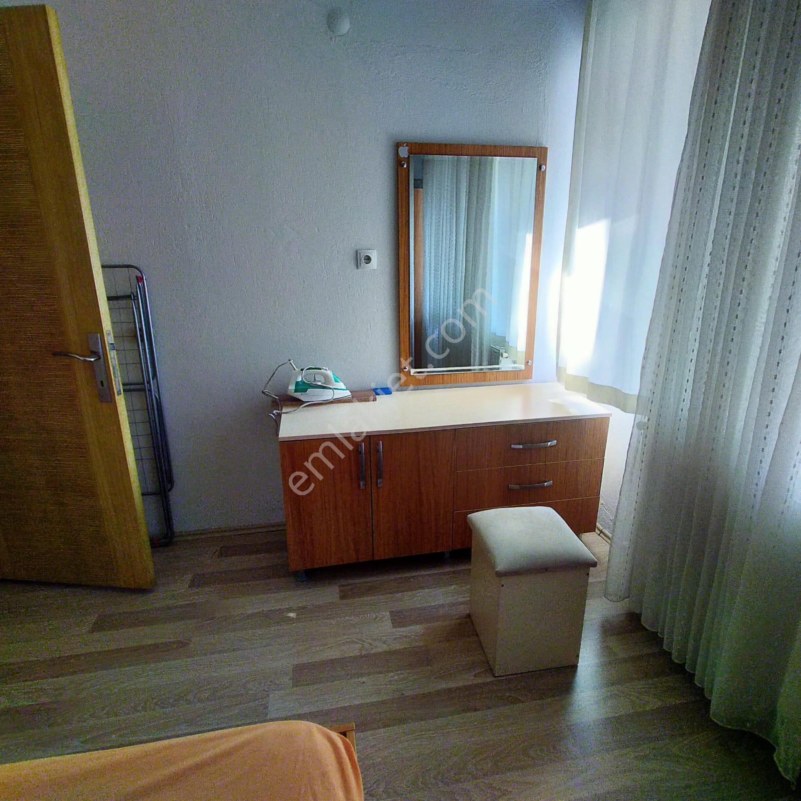 Ender Uysaldan Kınıklıda Kiralık 2+1 Eşyalı Geniş Apart.... - Görsel 6