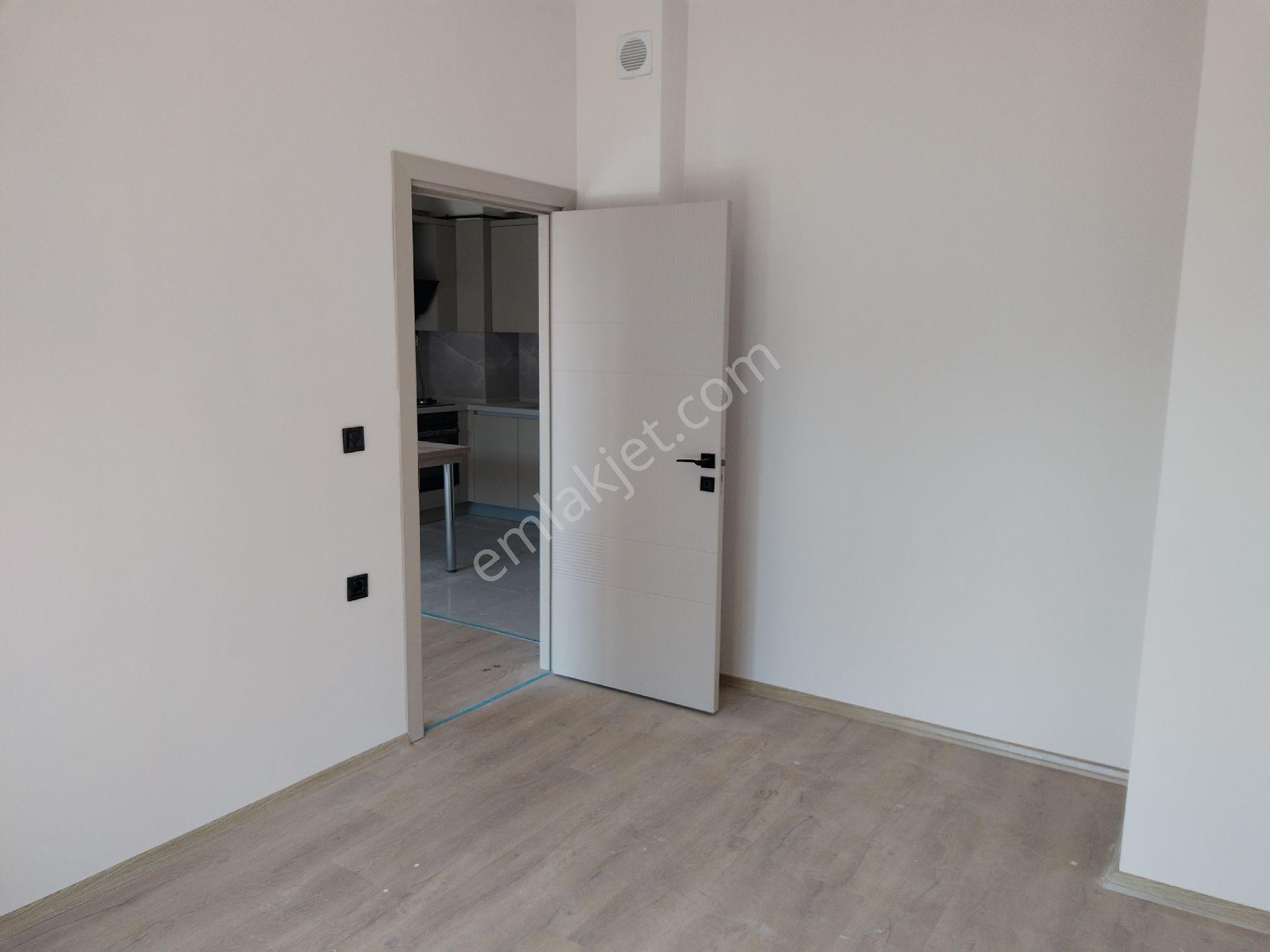 Bayraklı Onur Mh.havuzlu Güvenlikli Sitede Satılık 1+1 Sıfır - Görsel 9