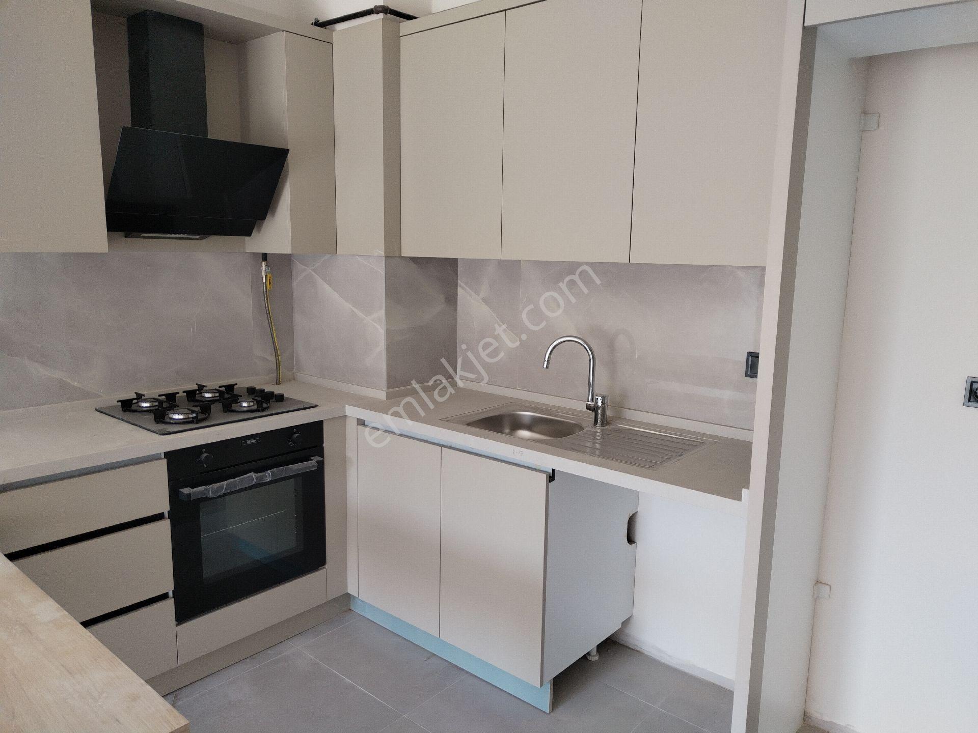 Bayraklı Onur Mh.havuzlu Güvenlikli Sitede Satılık 1+1 Sıfır - Görsel 7