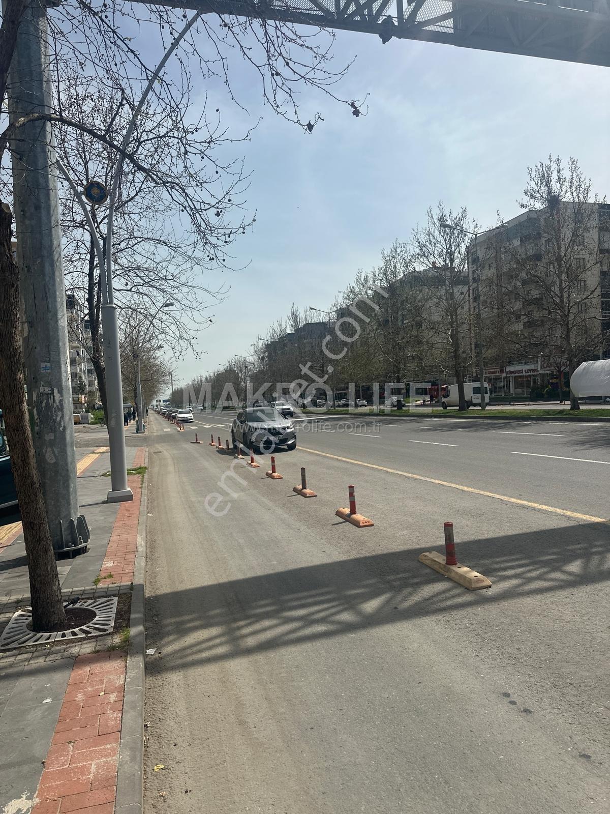 Bağcılar Havaalanı Kavşağında Prestijli & Yüksek Potansiyelli Satılık Dükkan - Görsel 5