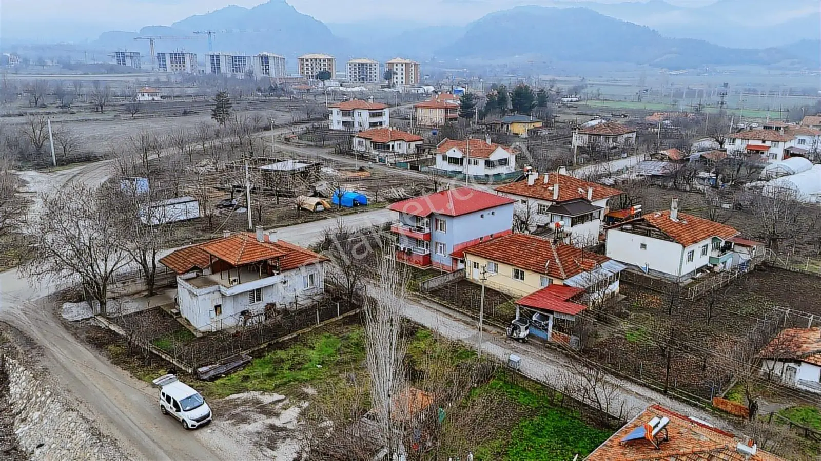 Osmancık Gemici Mahallesi 4 Kata İmarlı Çift Yola Cephe Arsa - Görsel 4