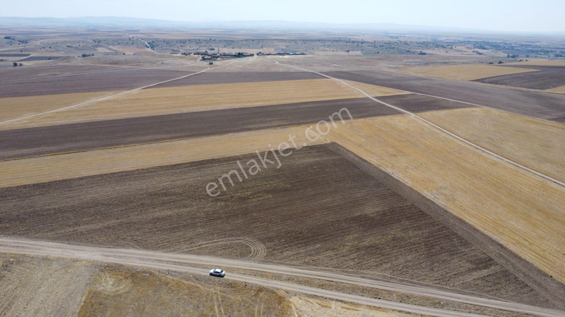Nevşehir Kozaklı Gerce Köyünde Resmi Yola Cephe 16280 M2 Arazi - Görsel 33