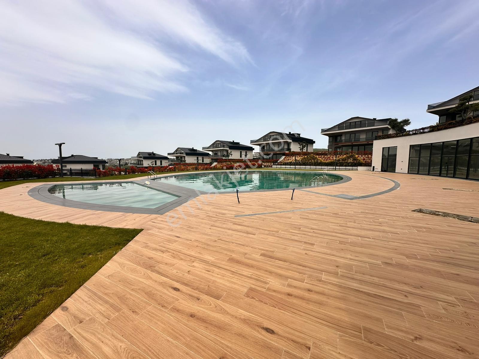 Çamkaya Villalarında Satılık 5+2 Villa
