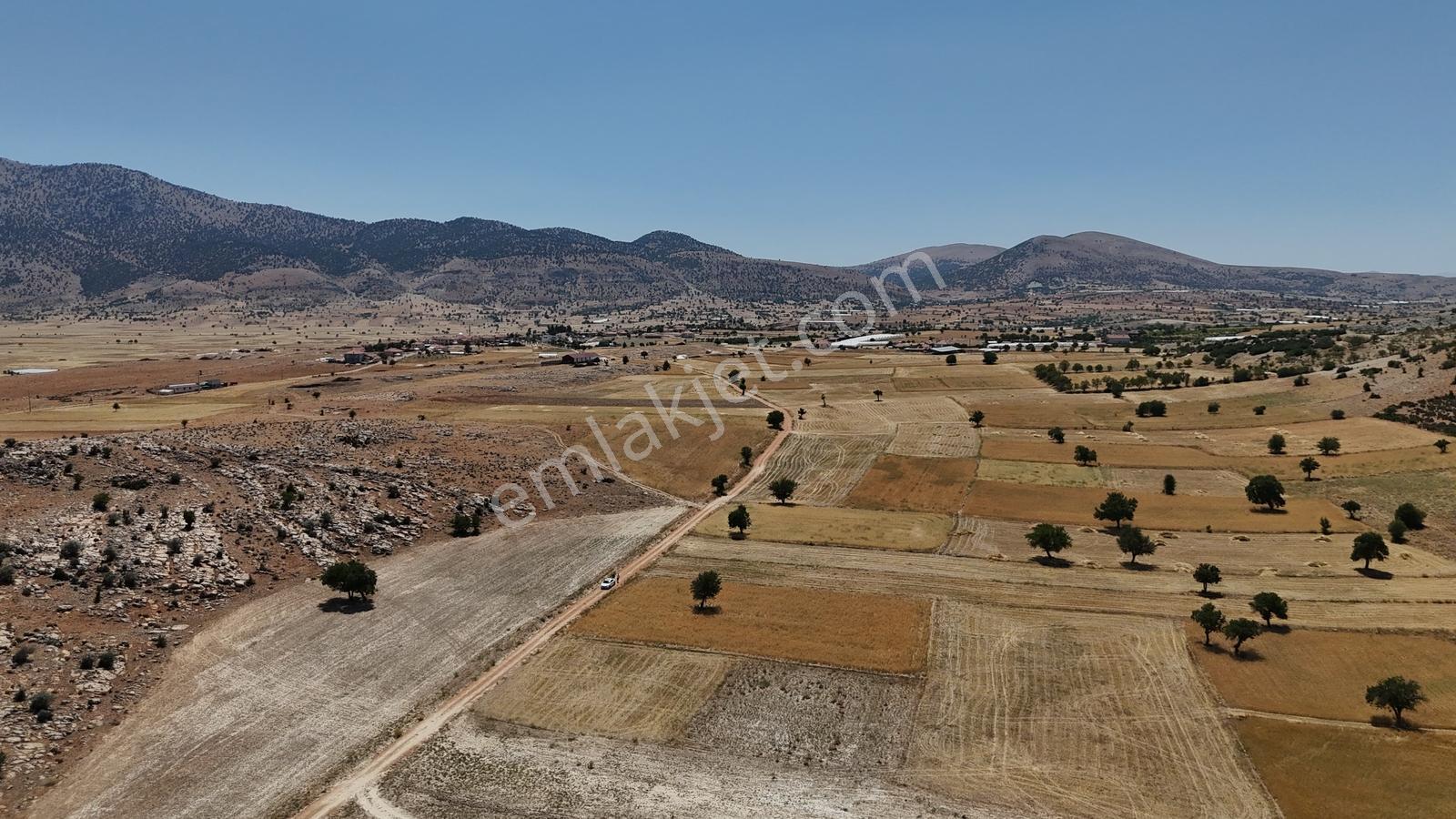 Antalya Elmalı Büyüksöğle 2721m2 Köye 750 Metre Resmi Yola Cephe - Görsel 34