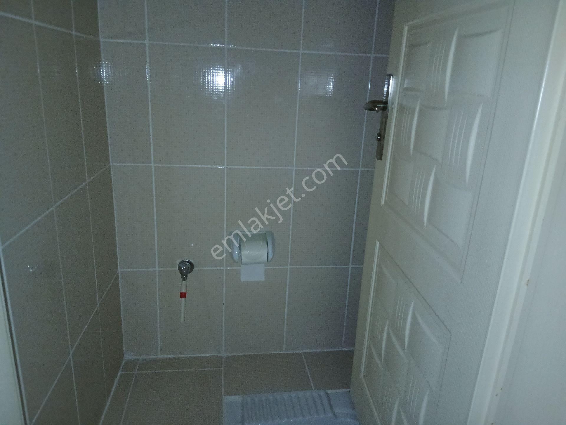 Neviye Mah Ertekin Evkerinde Ara Kat 125 M² 3 +1 Ebeveyin Banyolu Lokasyonu Düzgün - Görsel 10