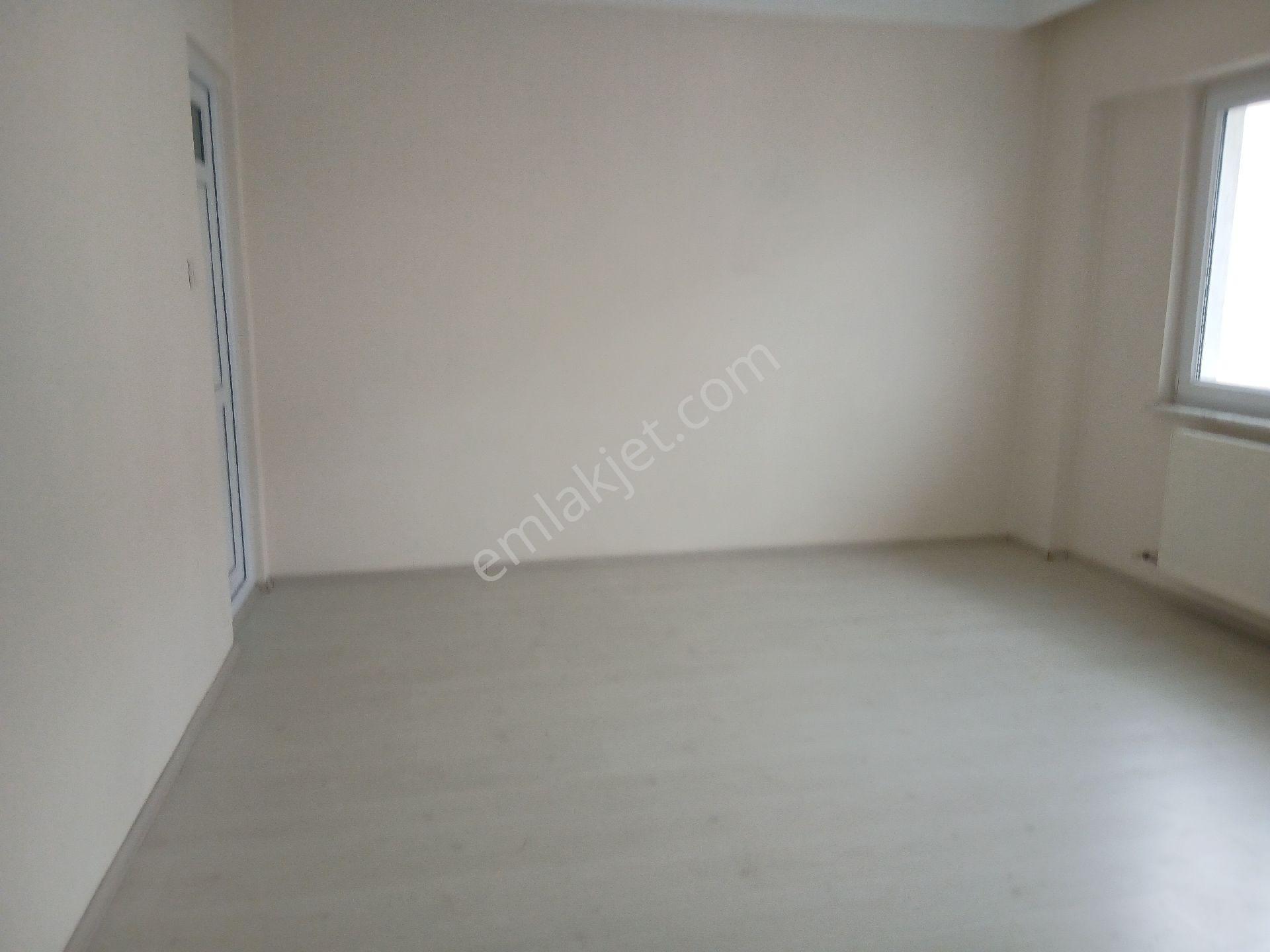 Neviye Mah Ertekin Evkerinde Ara Kat 125 M² 3 +1 Ebeveyin Banyolu Lokasyonu Düzgün - Görsel 14
