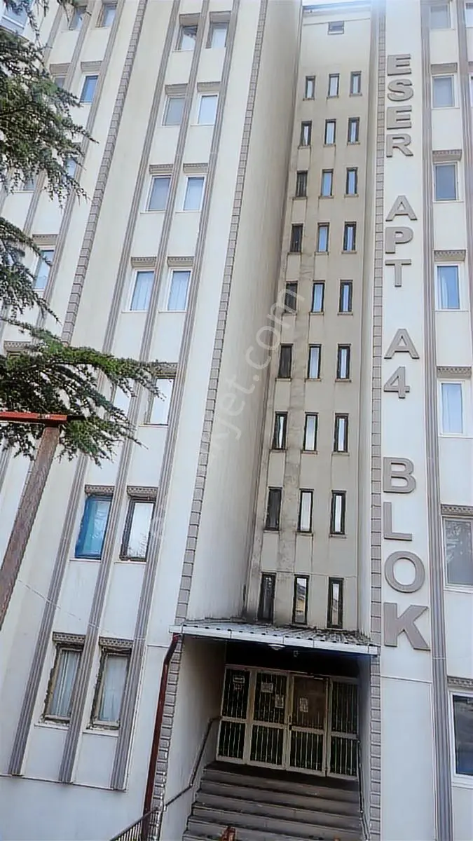 Sivrihisar Toplu Konutlarda 3+1 Zemin Kat 130 Metre Daire