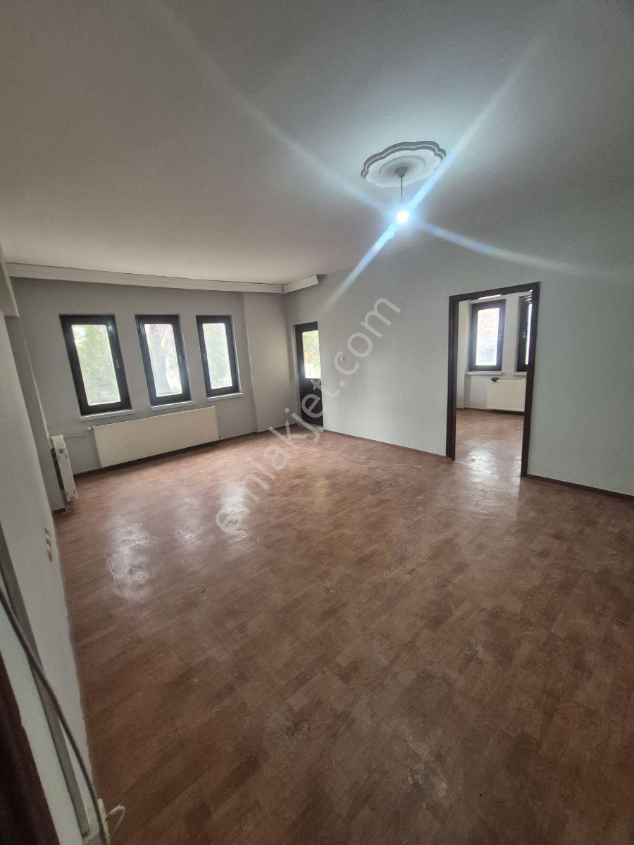 Sivrihisar Toplu Konutlarda 3+1 Zemin Kat 130 Metre Daire - Görsel 3