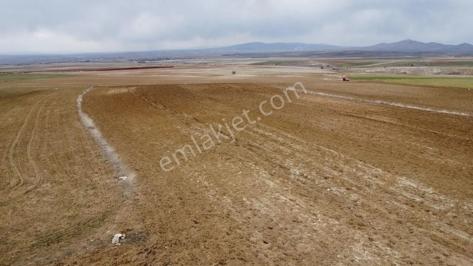 Nevşehir Hacıbektaş Zır Mah. 10250 Metre Çiftlik Yapılabilir - Görsel 34