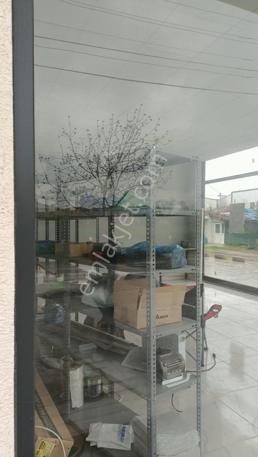 Hanlı Merkezde Kiralık İş Yerleri Depo,ofis,atölye İçin İdeal - Görsel 2