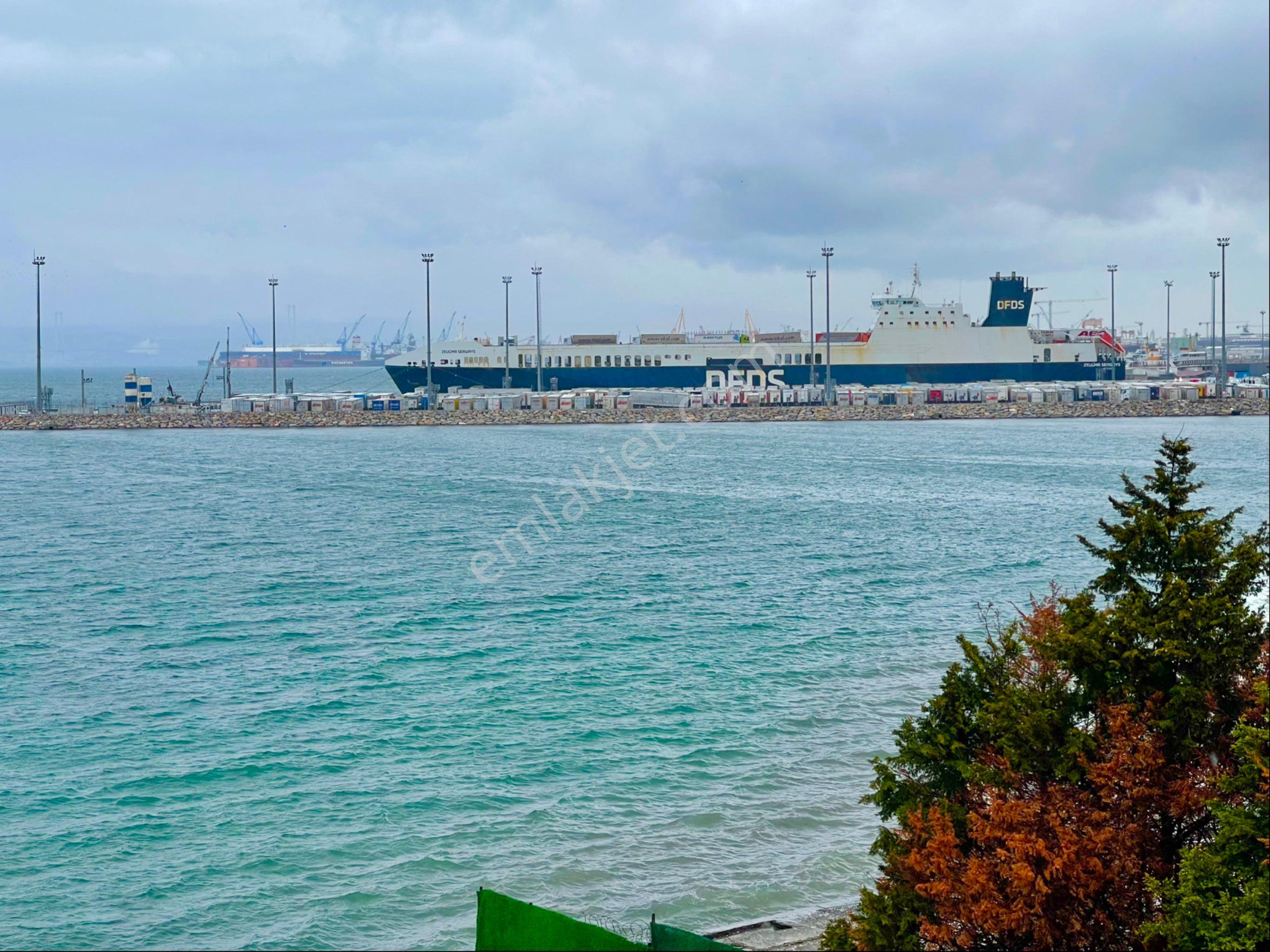 Site İçerisinde Denize Sıfır Full Deniz Manzaralı 3+1 Dubleks - Görsel 4