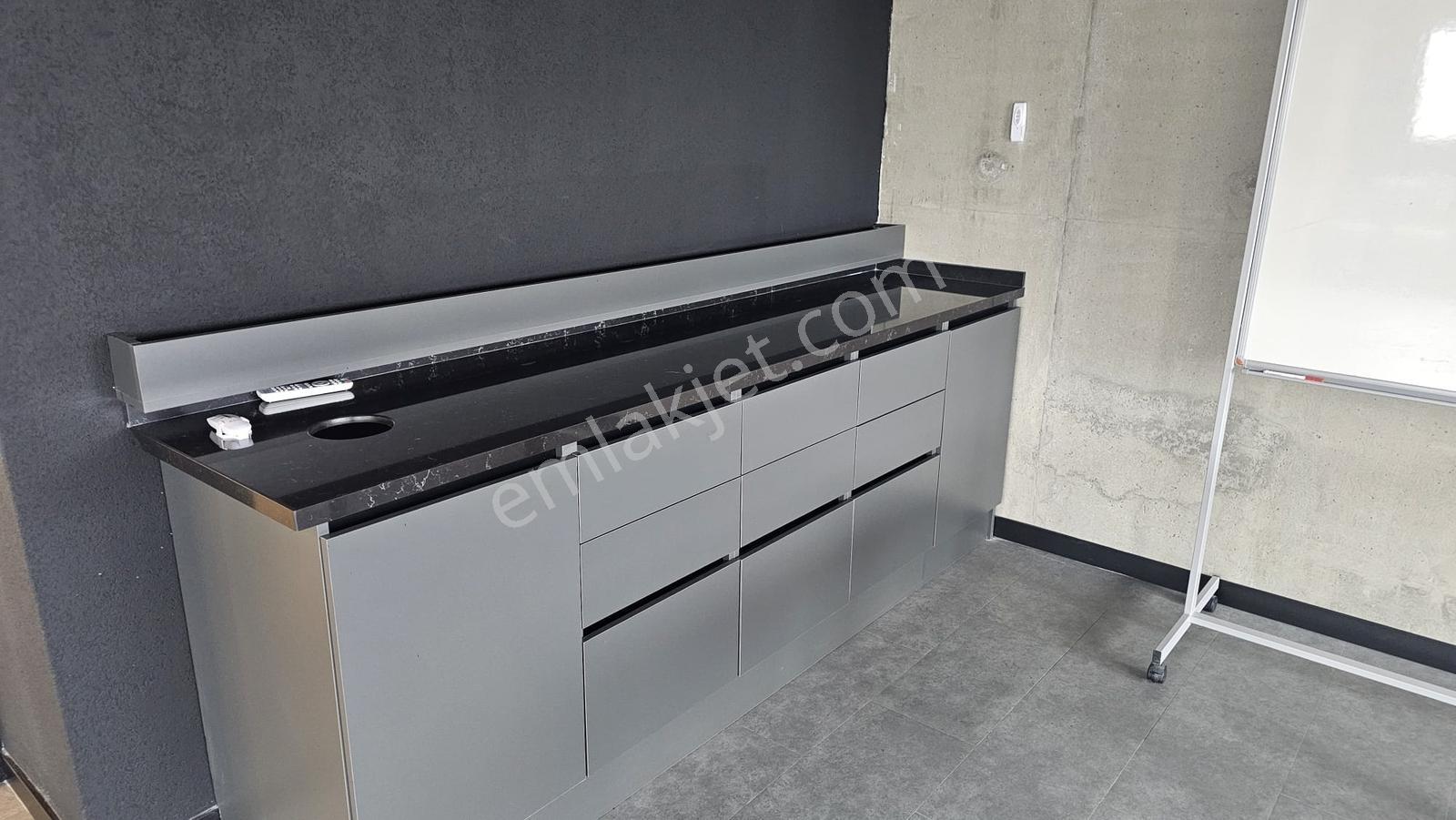 Metropol İstanbul'un Ticari Ve Avm Katında +kdv Şık Ofis - Görsel 12
