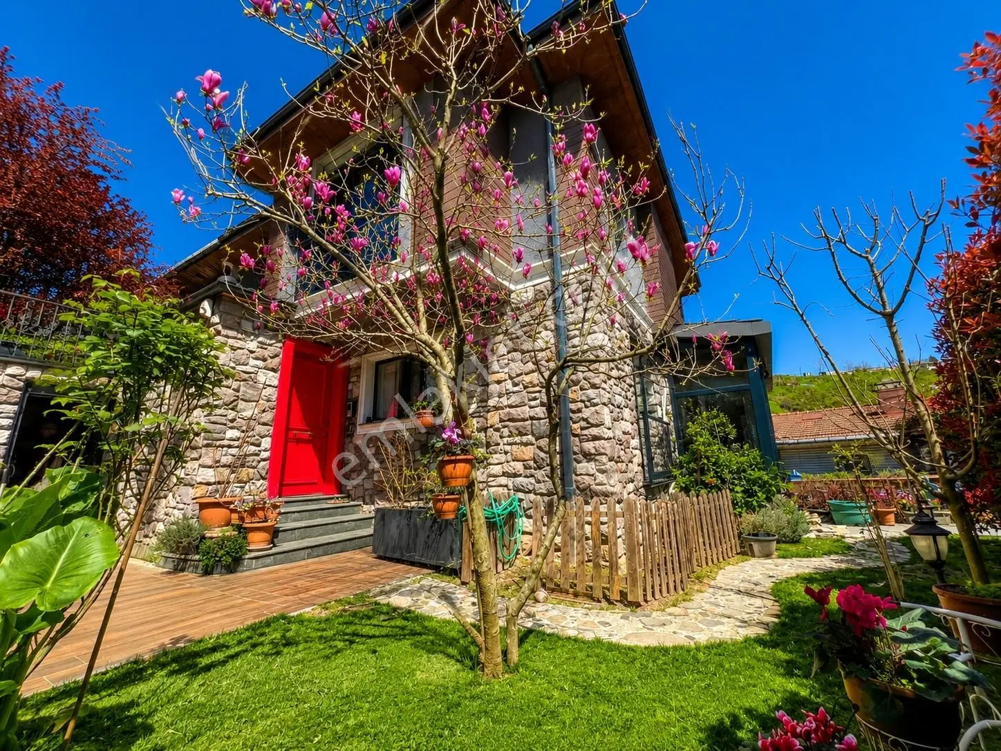 Üsküdar Çengelköy Ata 2 Sitesinde 320 M2 Triplex Eşsiz Villa