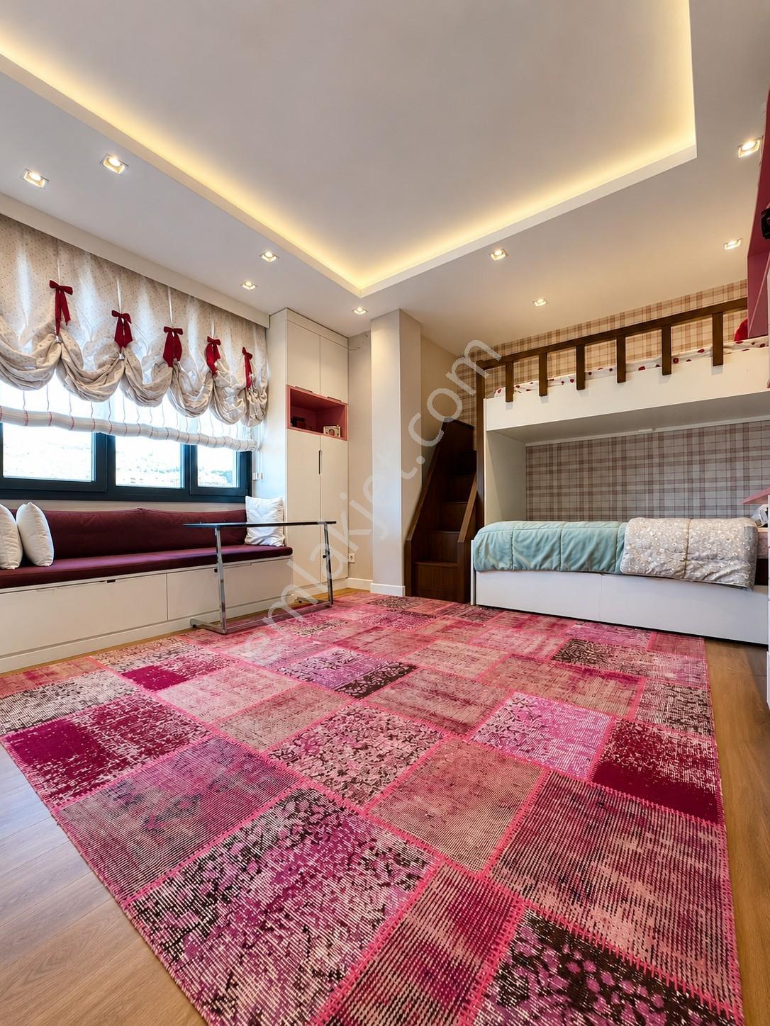 Üsküdar Çengelköy Ata 2 Sitesinde 320 M2 Triplex Eşsiz Villa - Görsel 2